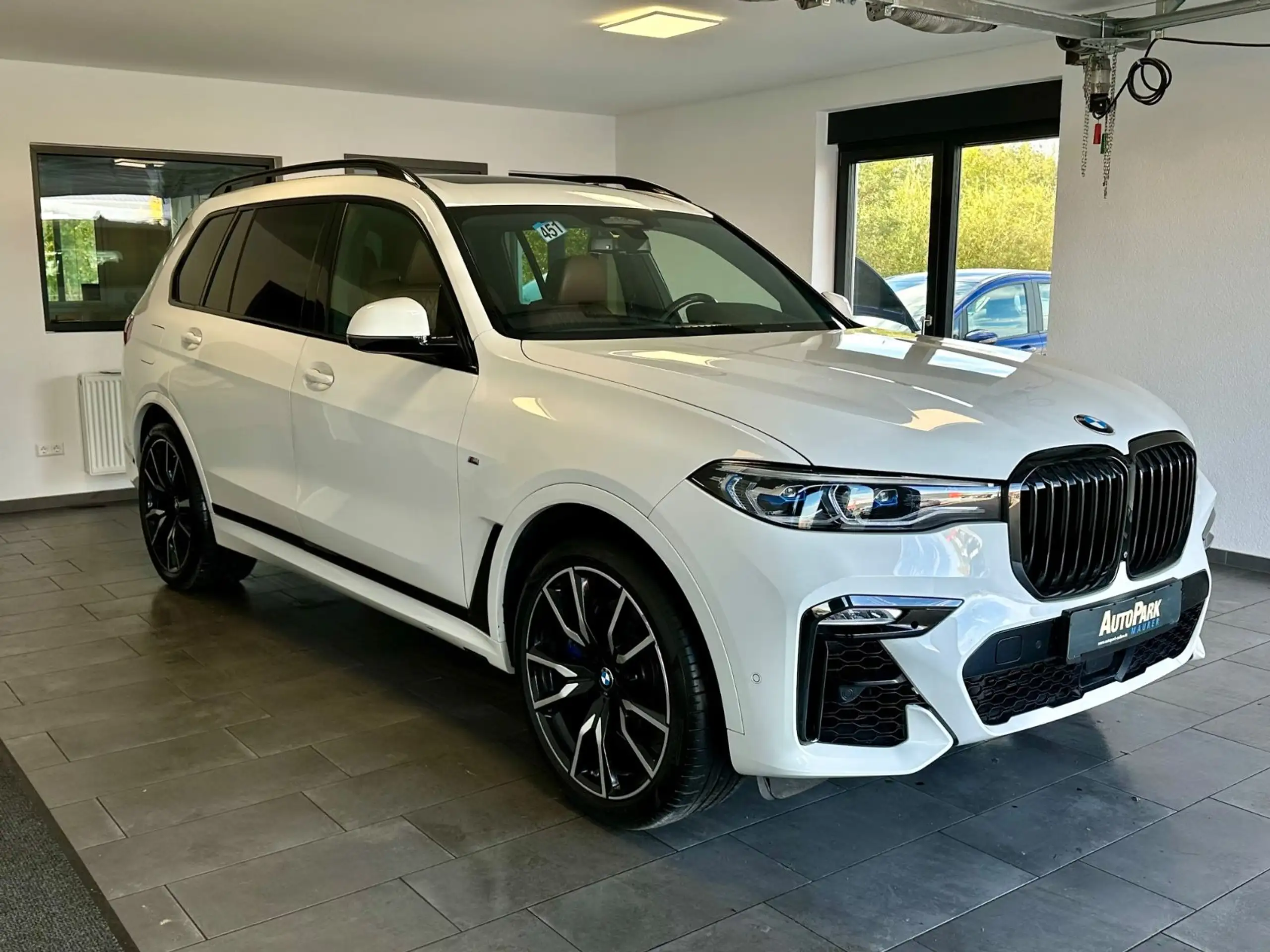 BMW - X7