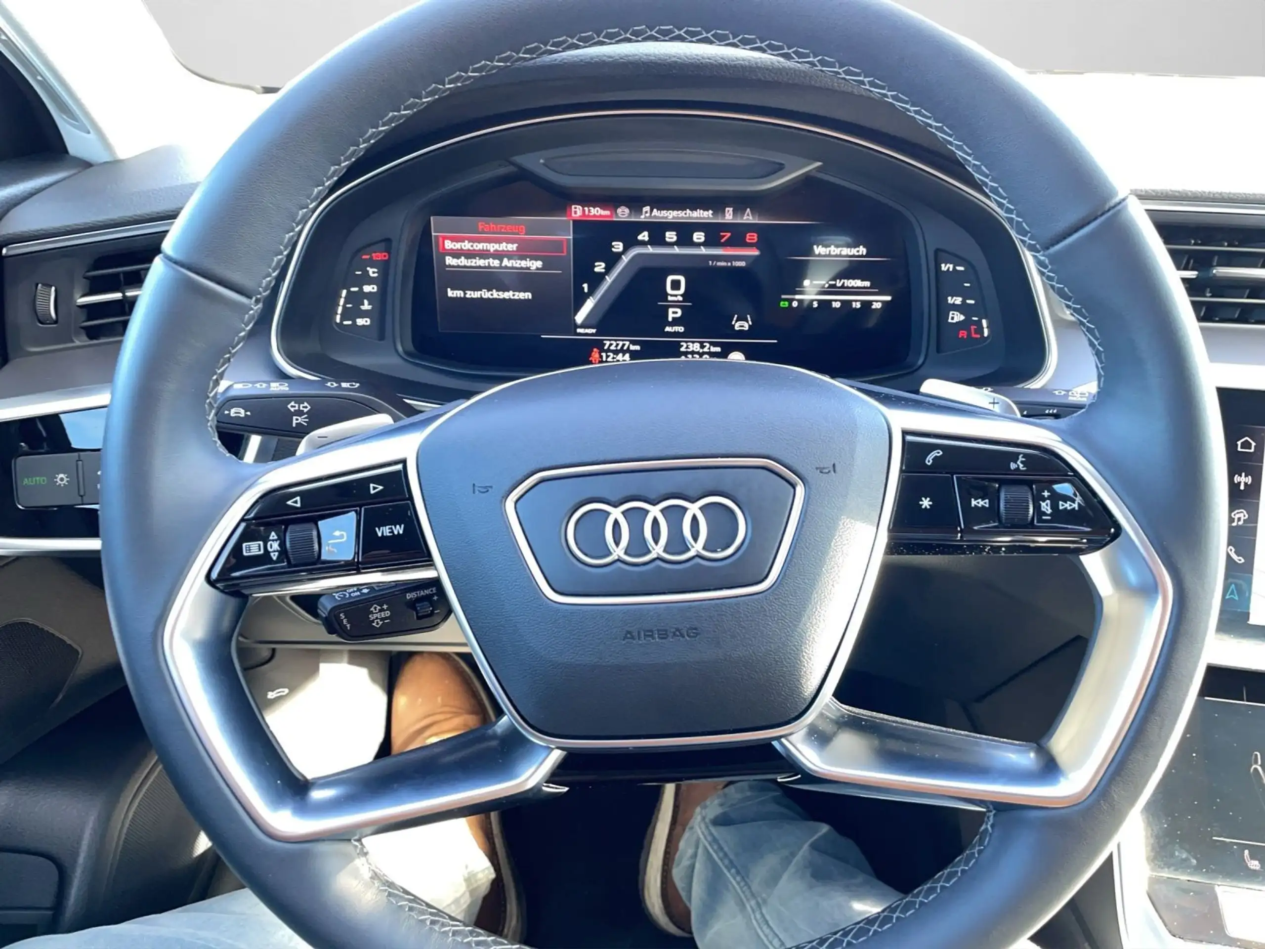 Audi - A6