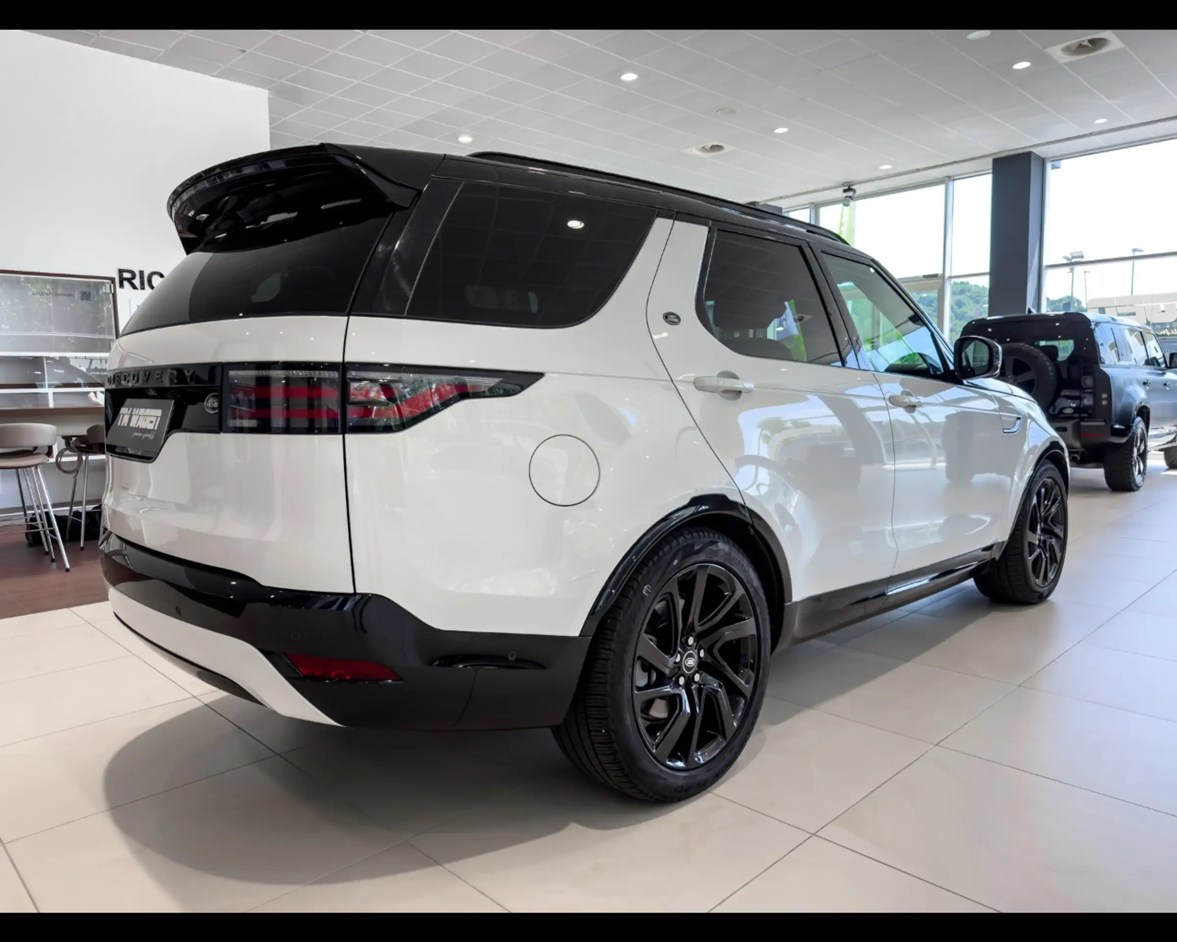 Land Rover - Discovery