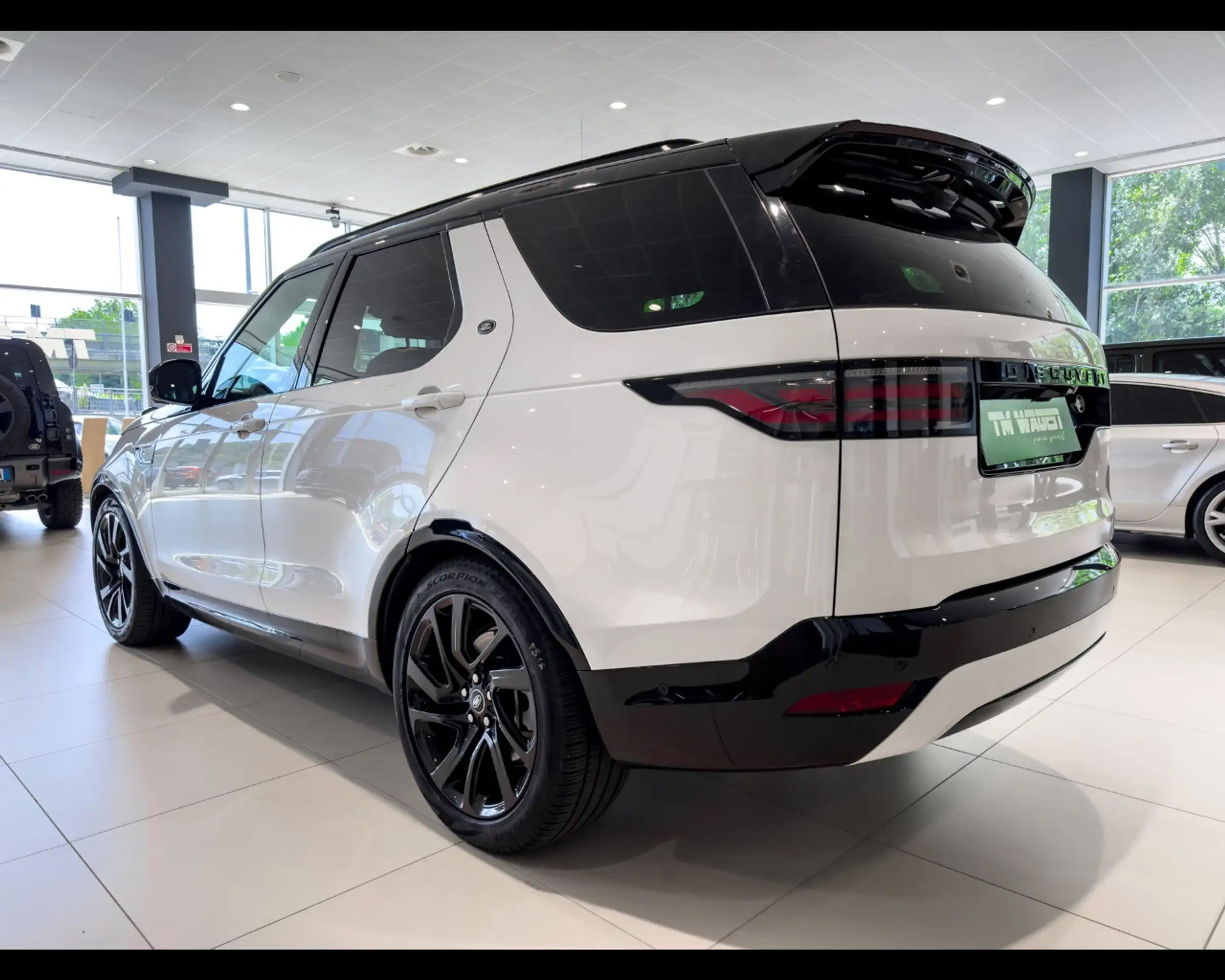 Land Rover - Discovery