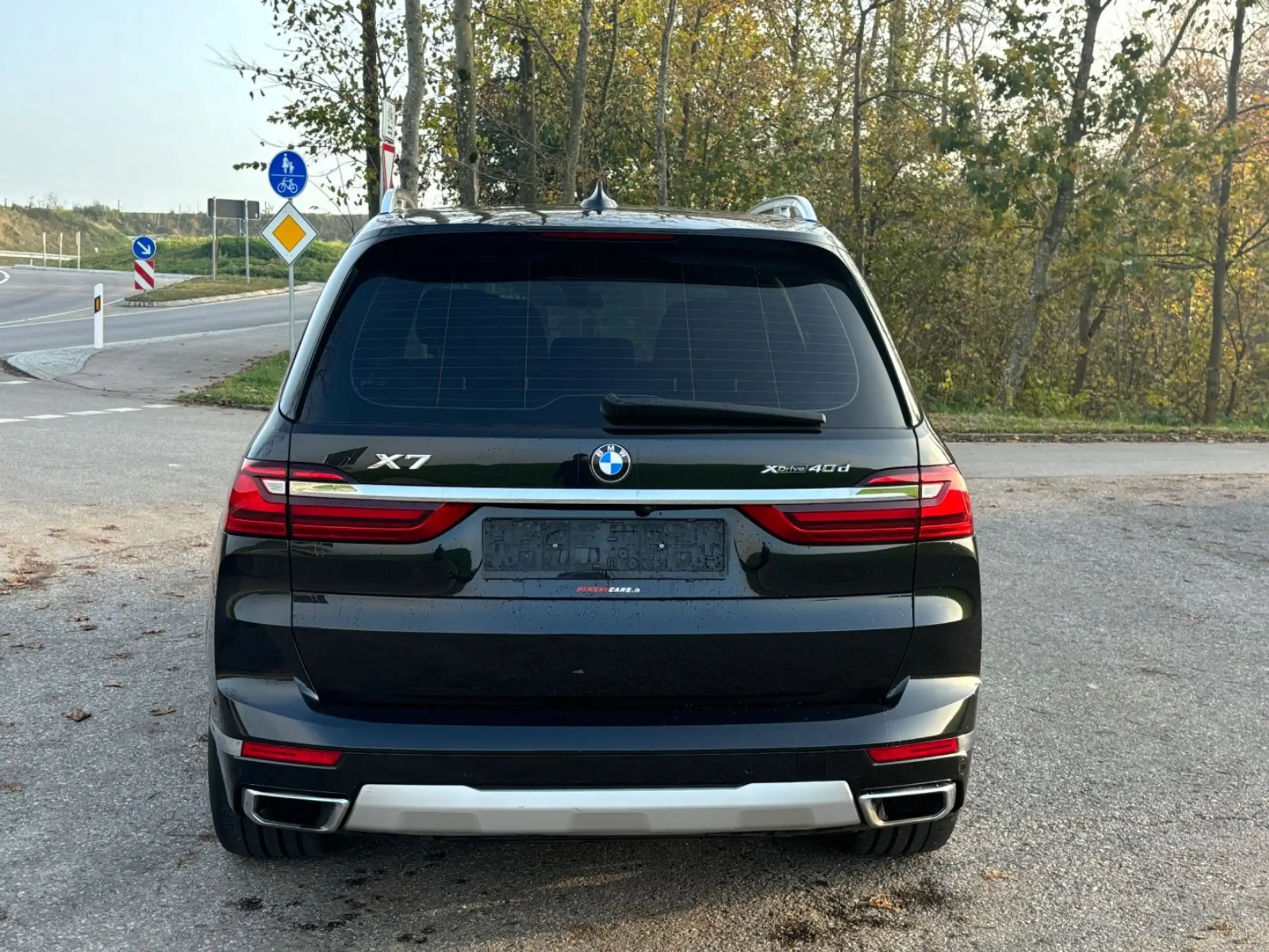 BMW - X7