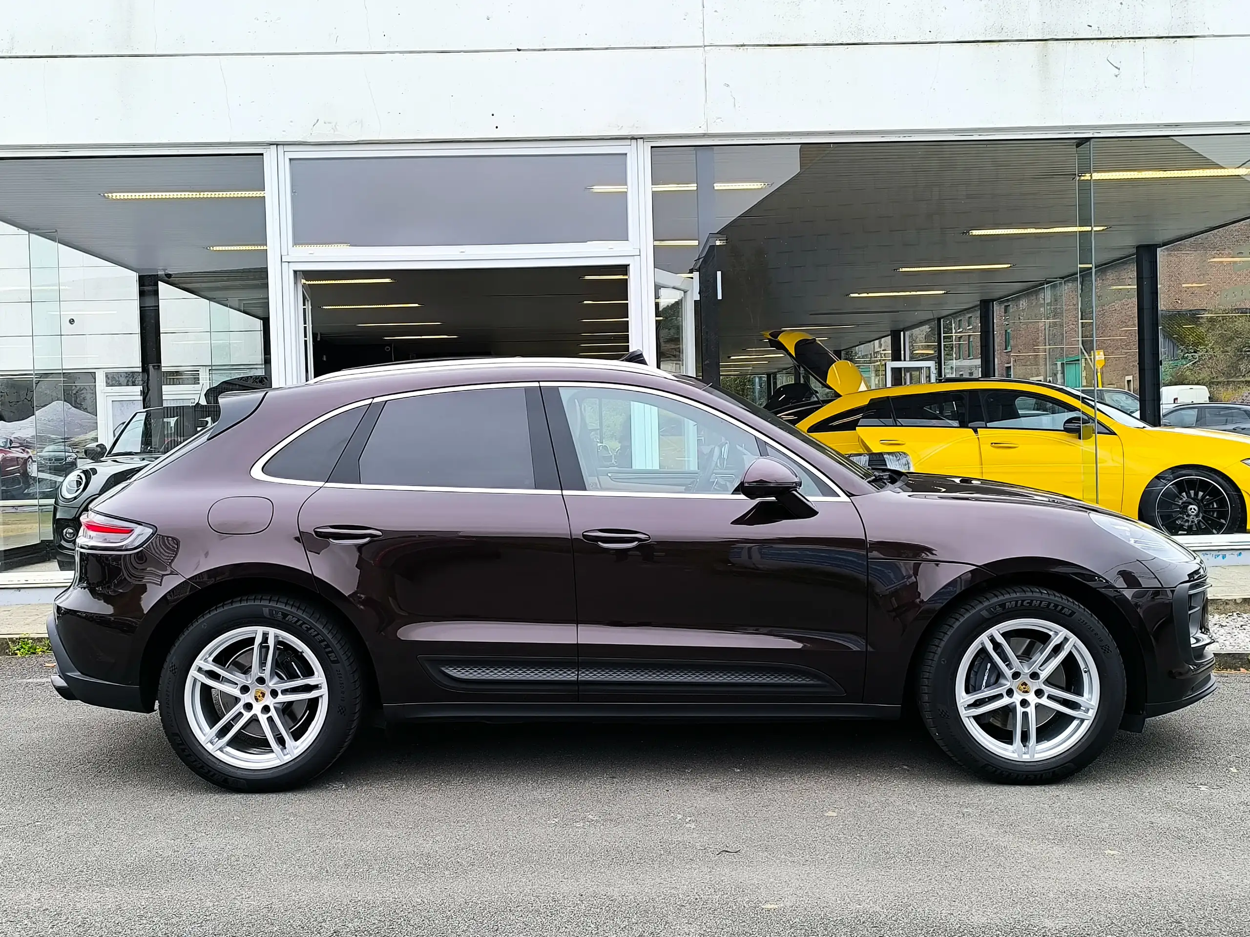 Porsche - Macan