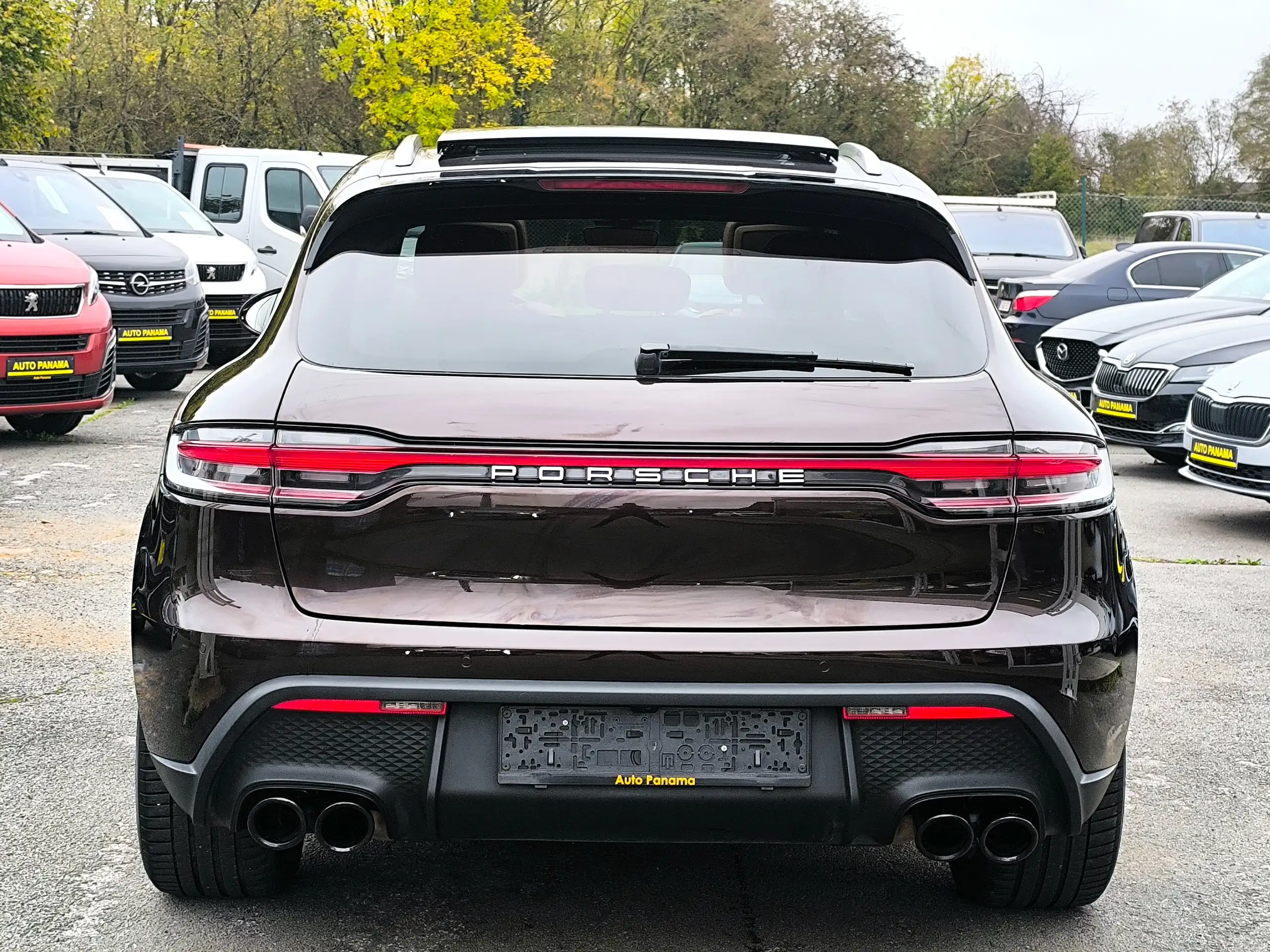 Porsche - Macan