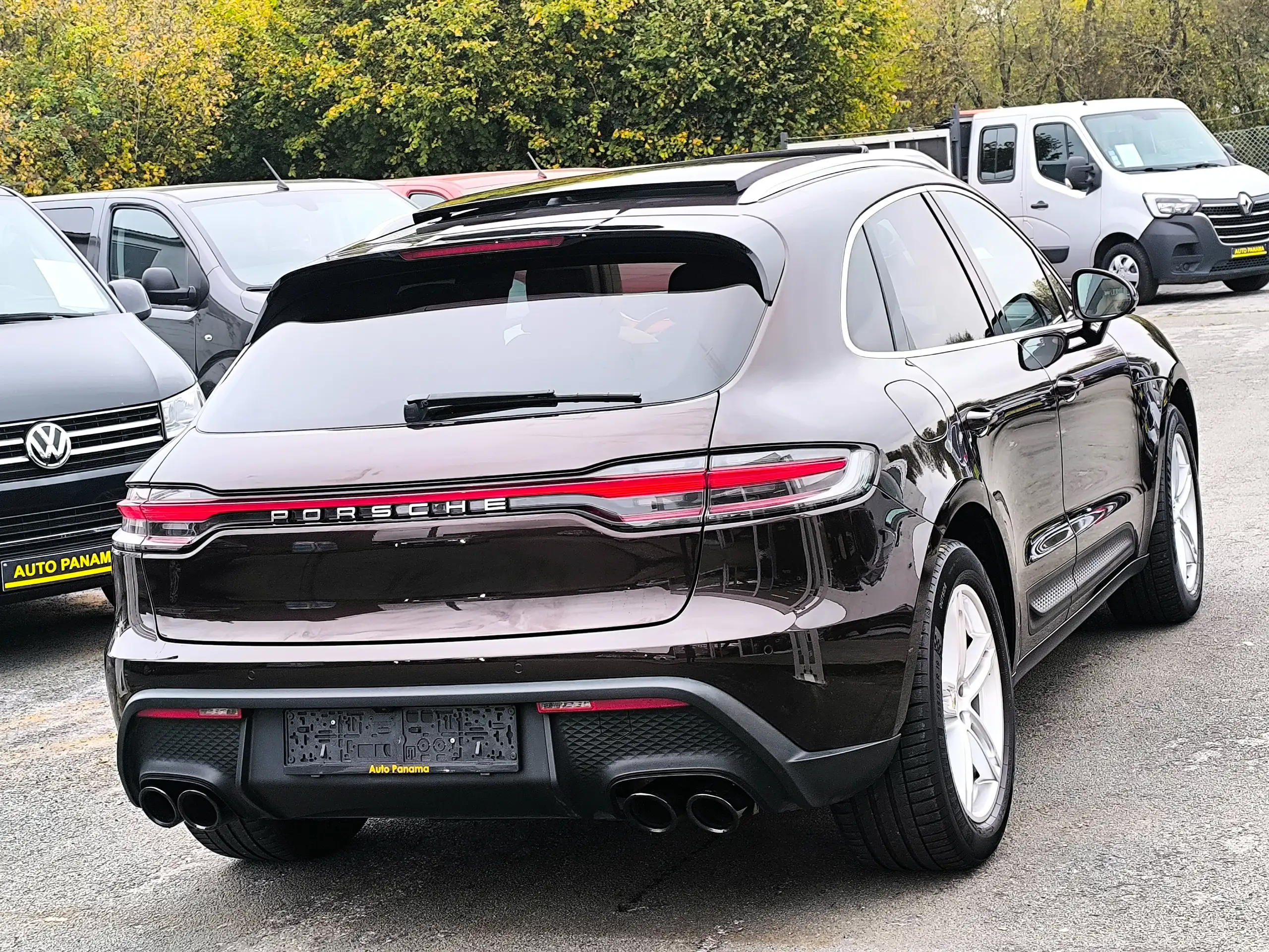 Porsche - Macan