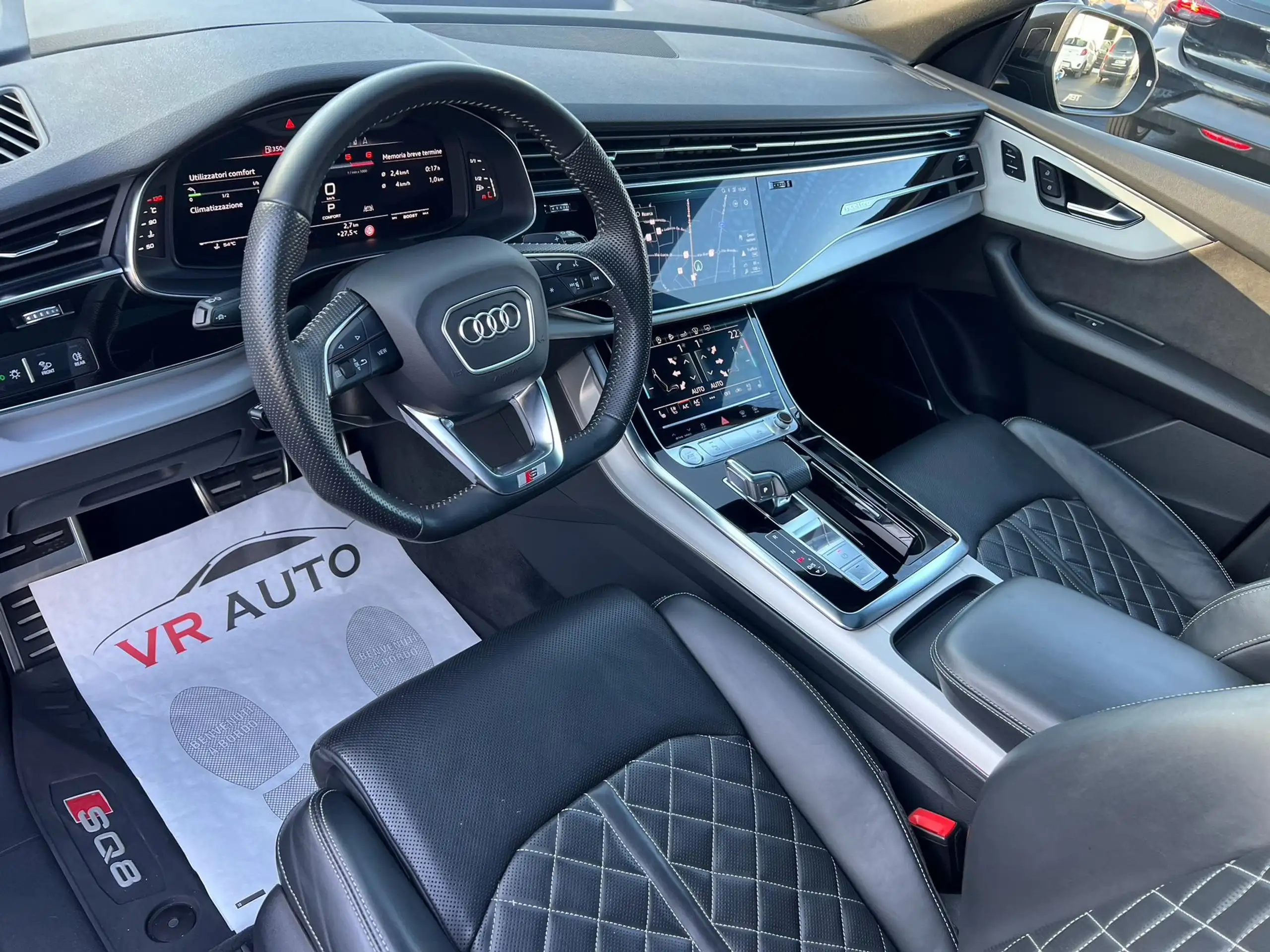 Audi - SQ8