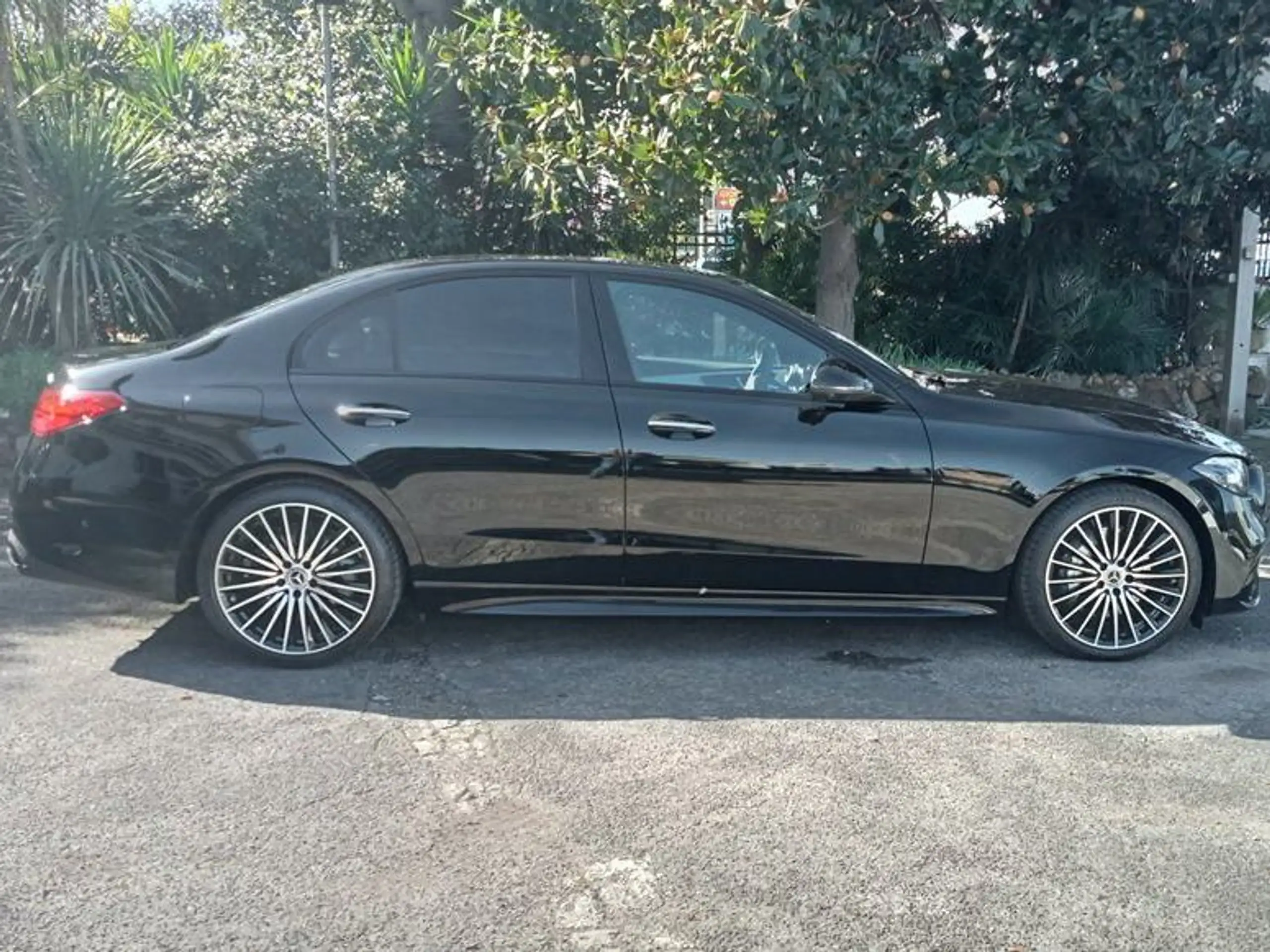 Mercedes-Benz - C 220