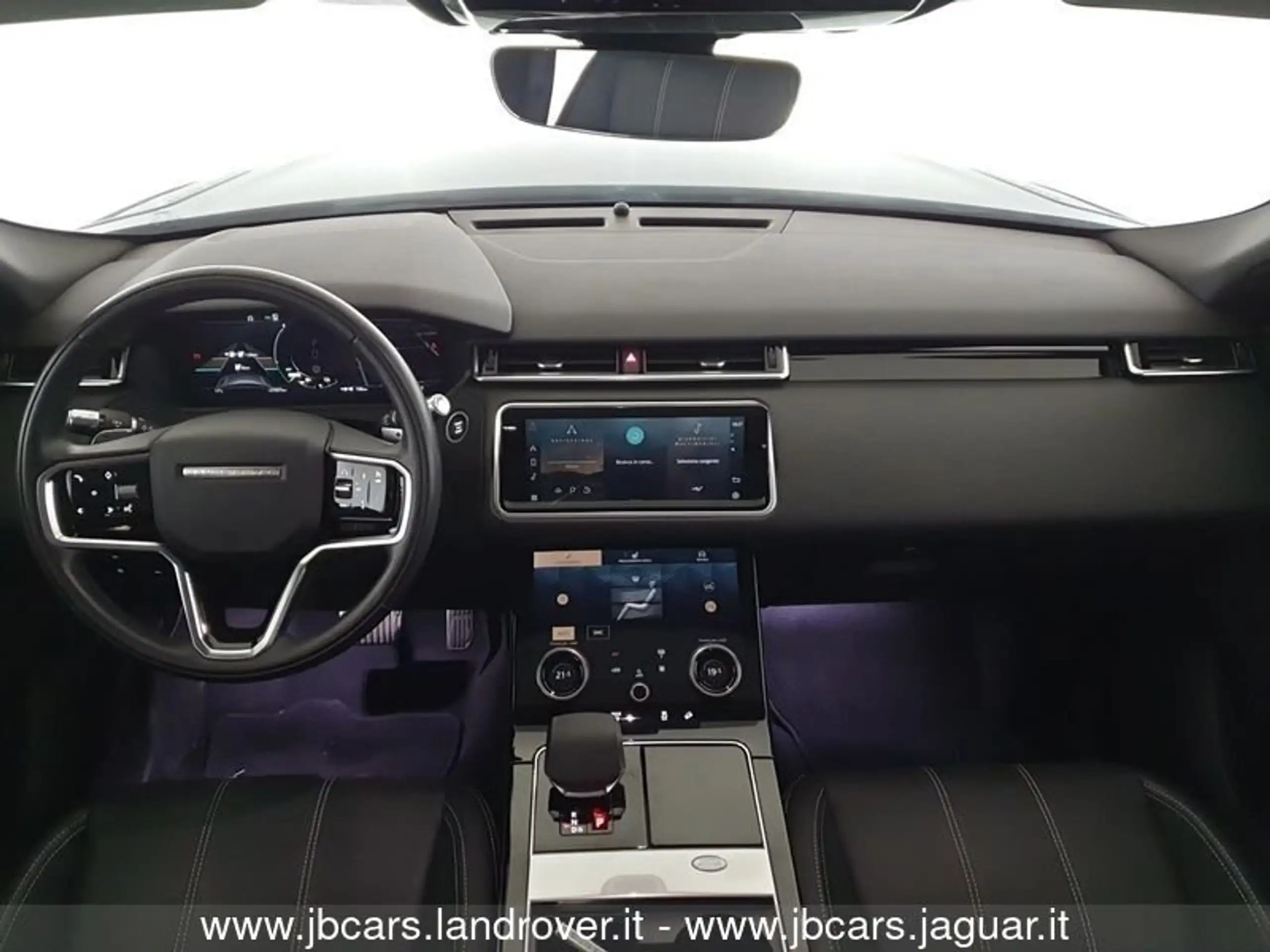 Land Rover - Range Rover Velar