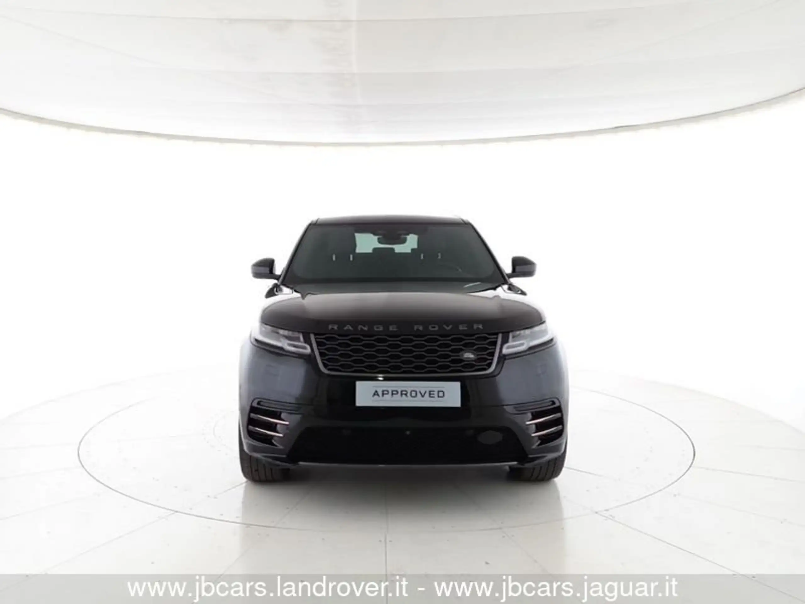 Land Rover - Range Rover Velar