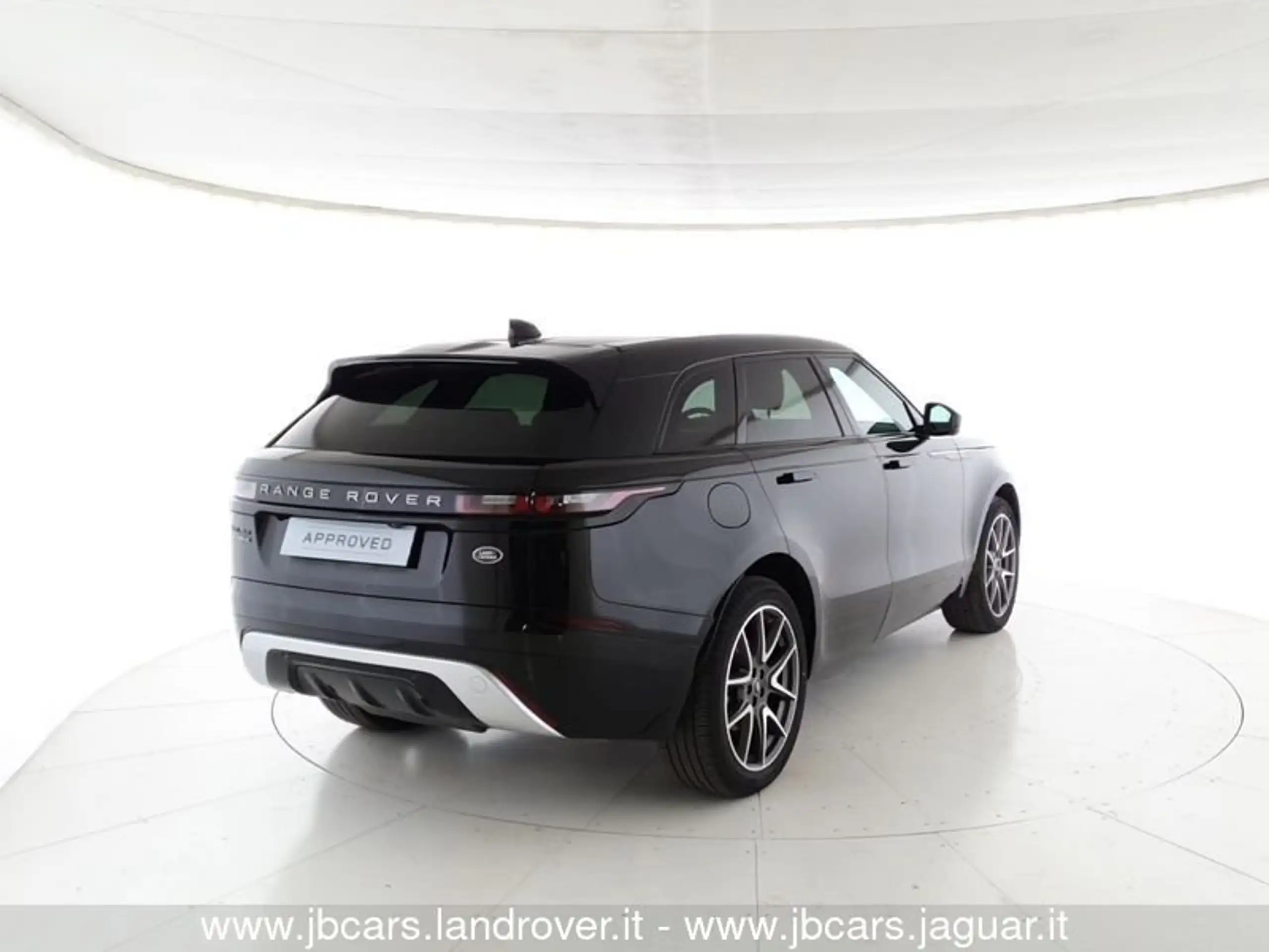 Land Rover - Range Rover Velar