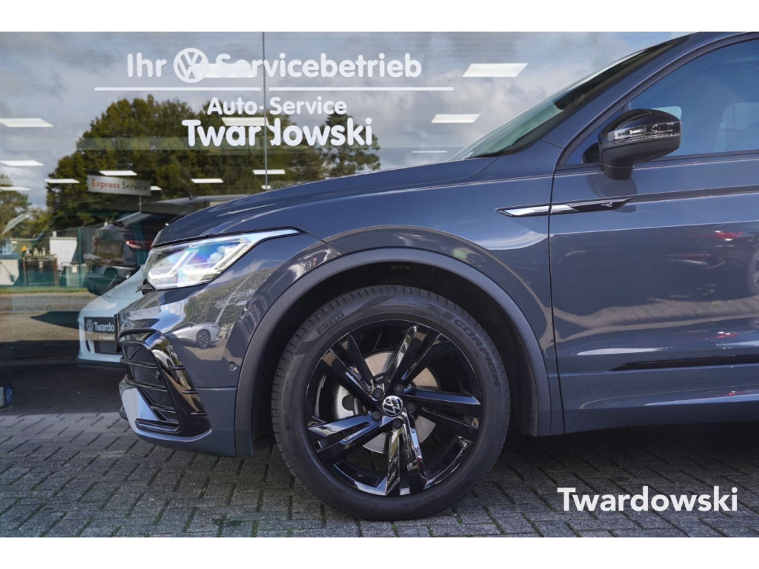 Volkswagen - Tiguan