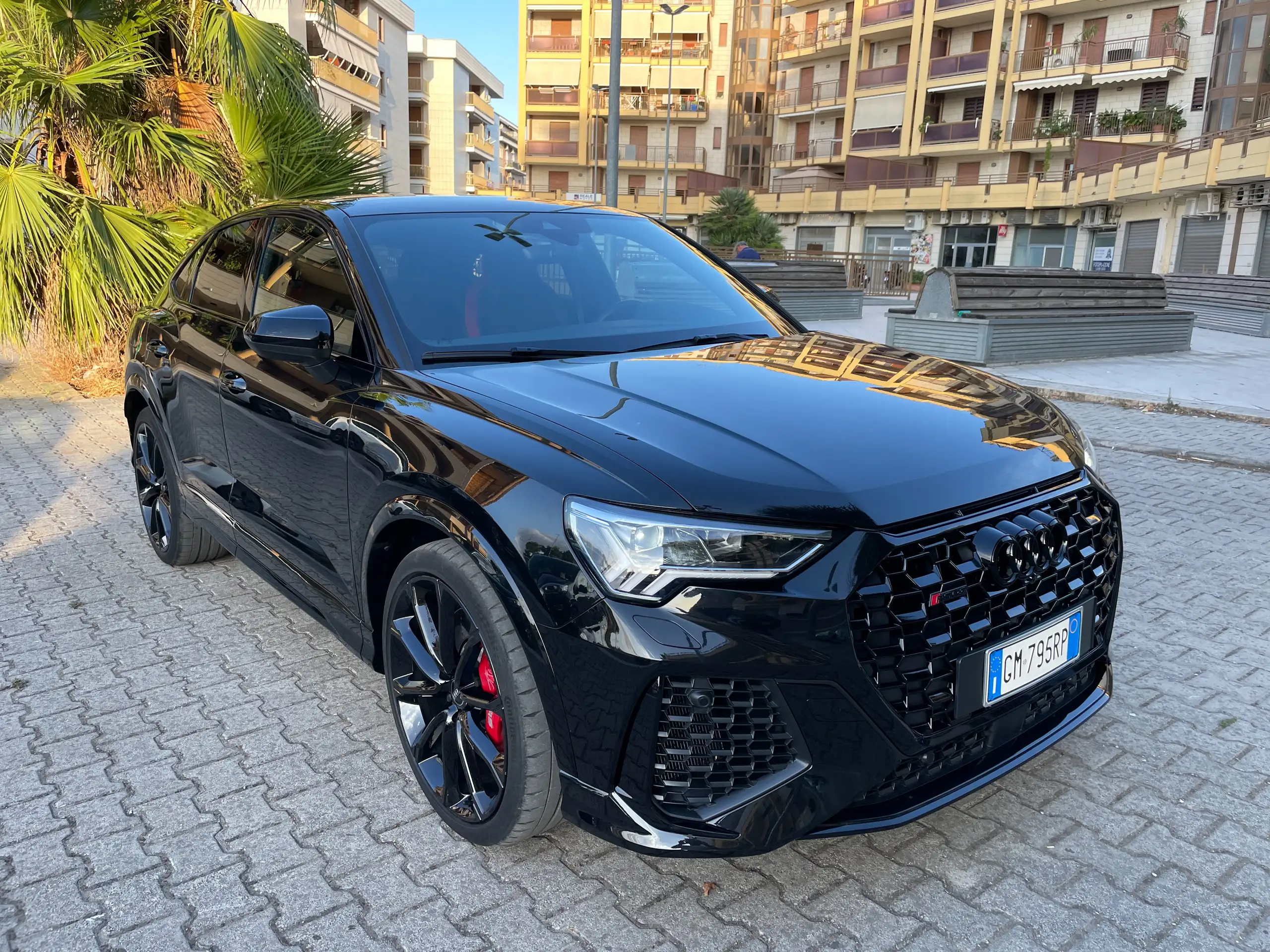 Audi - RS Q3