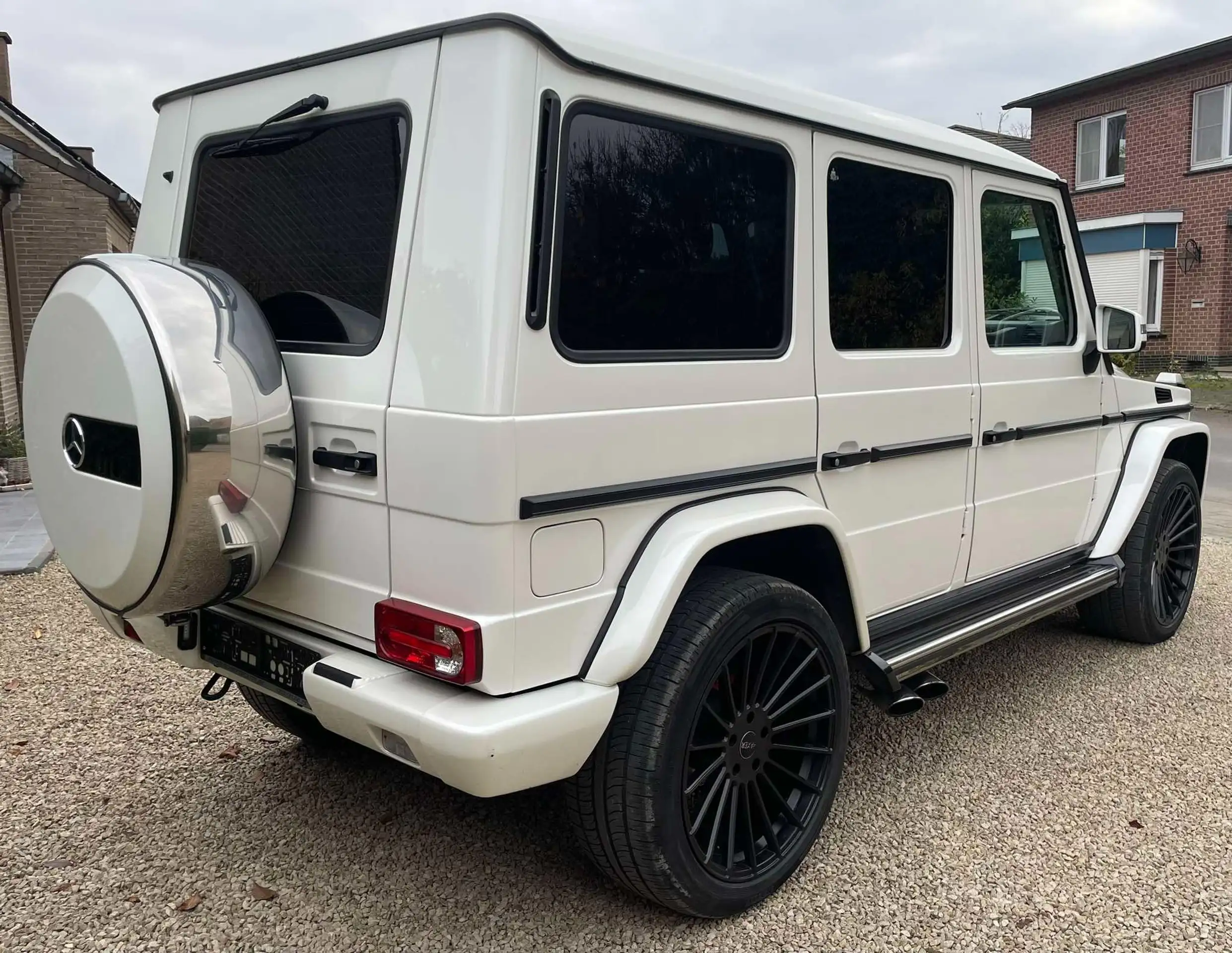 Mercedes-Benz - G 350