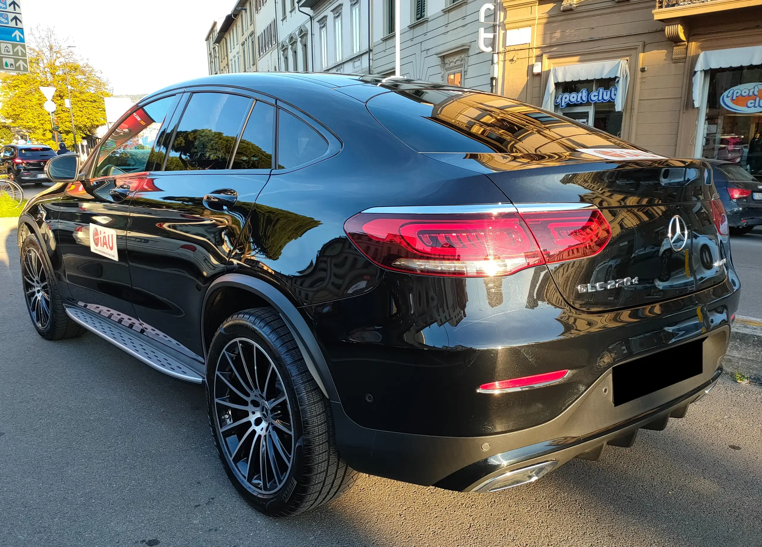 Mercedes-Benz - GLC 220