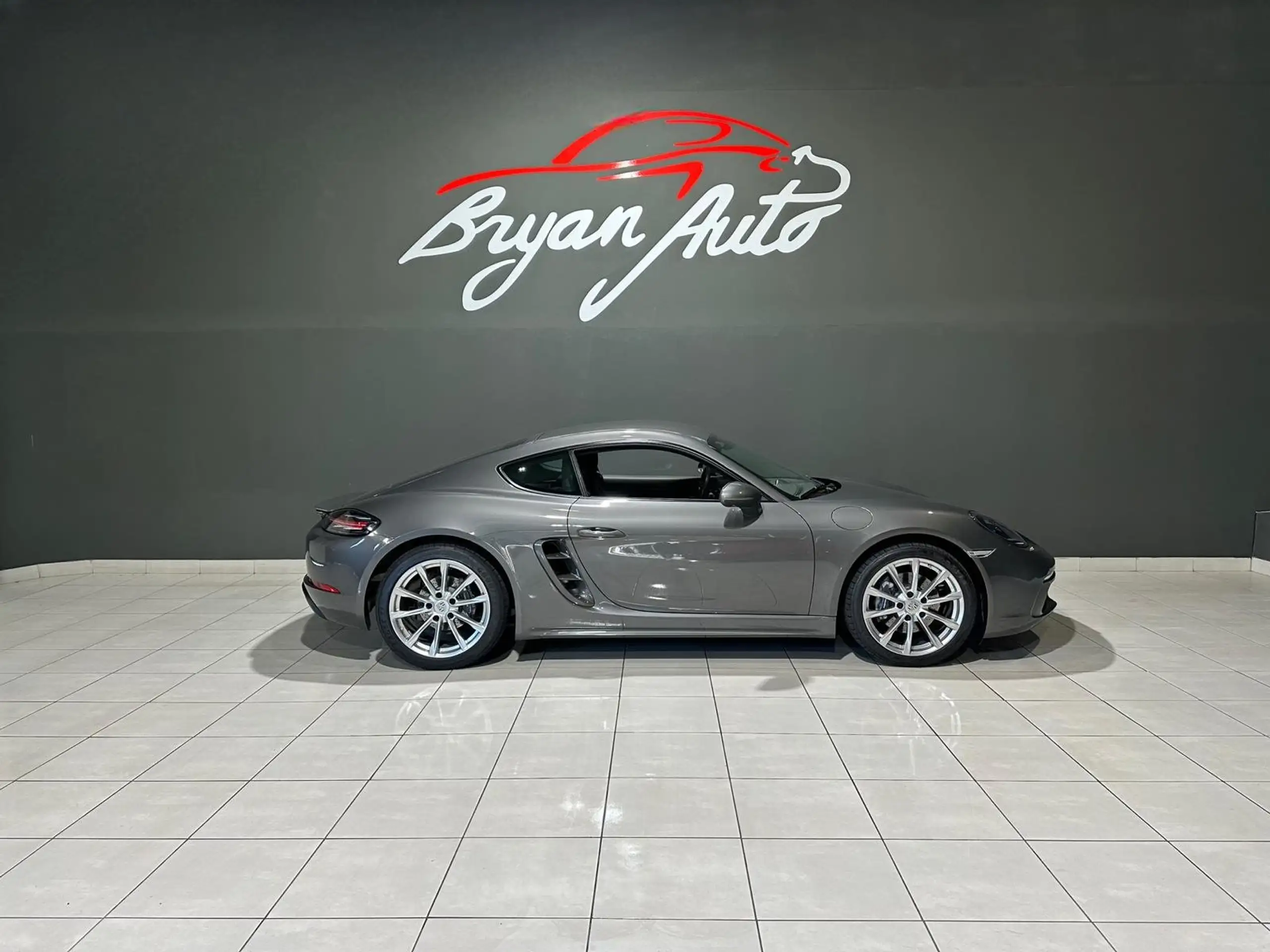 Porsche - Cayman