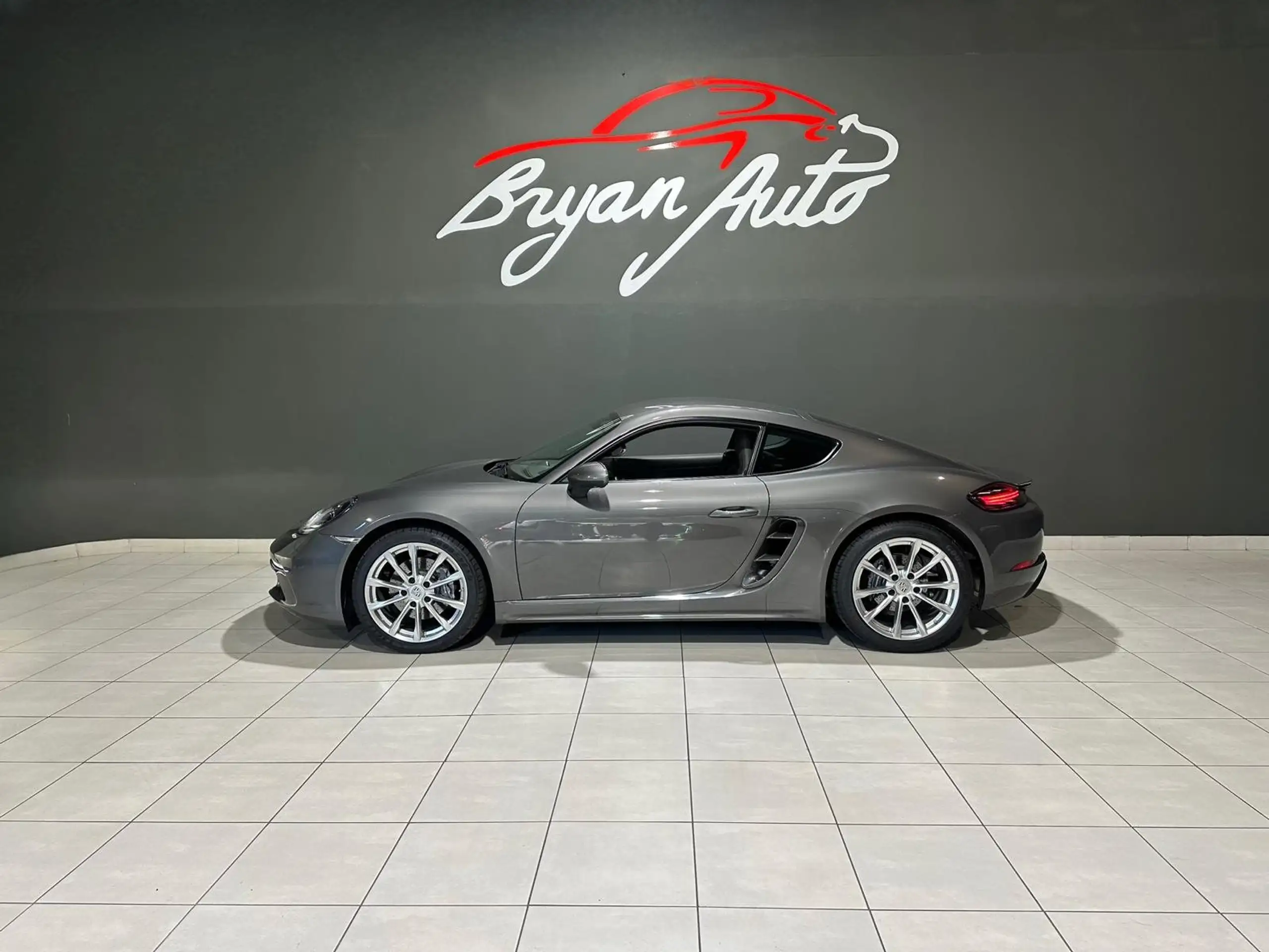 Porsche - Cayman