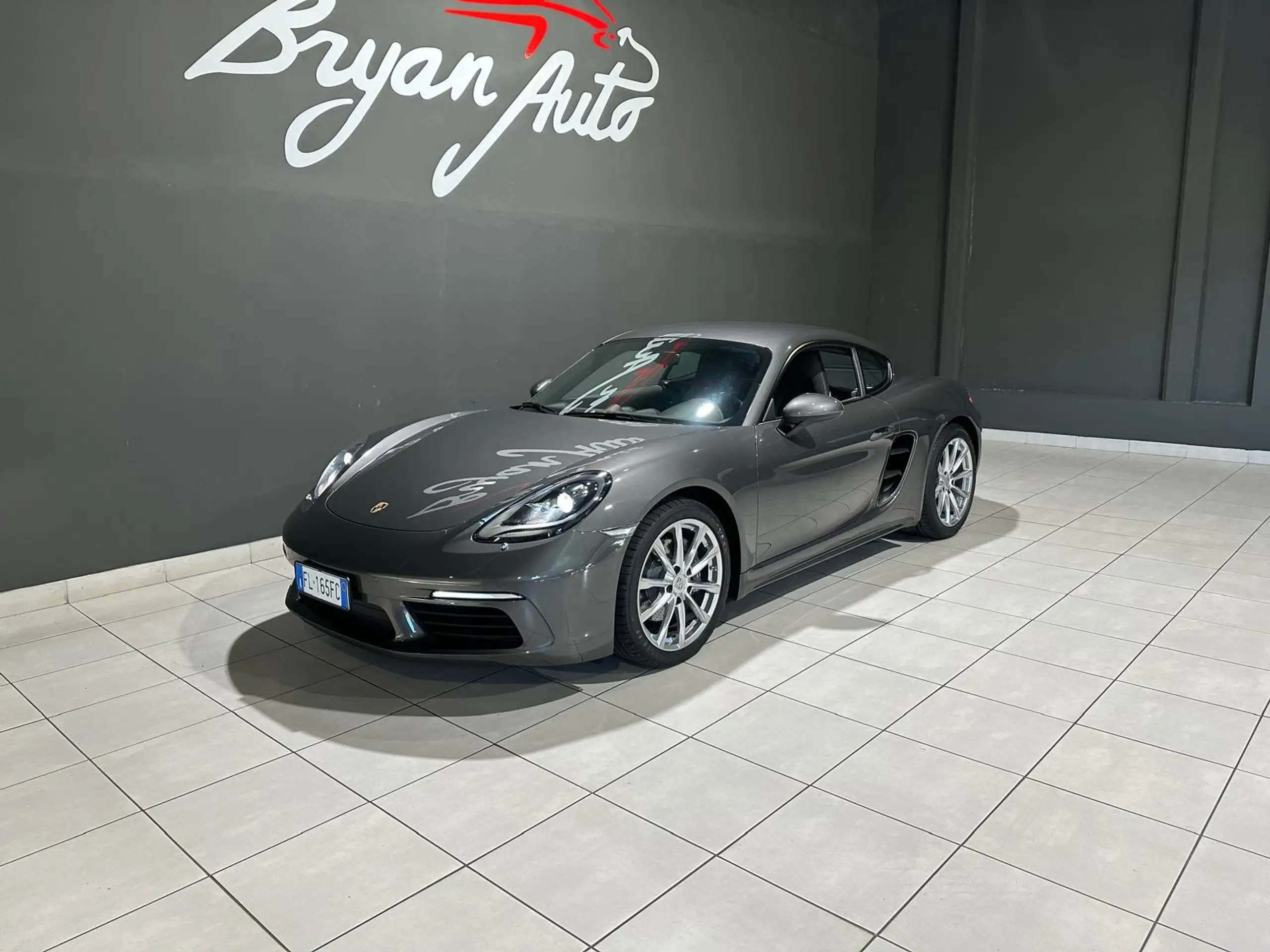 Porsche - Cayman