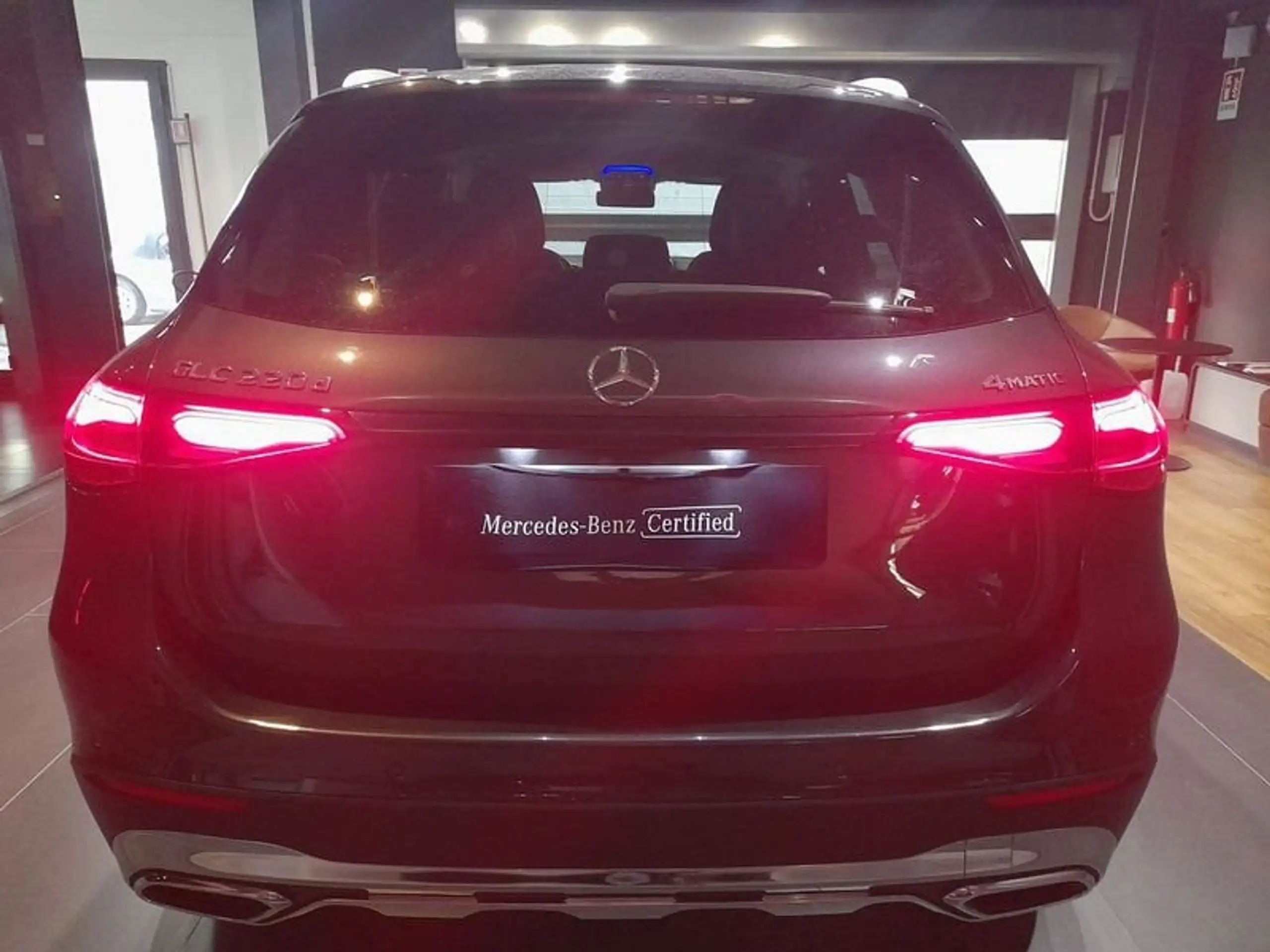 Mercedes-Benz - GLC 220