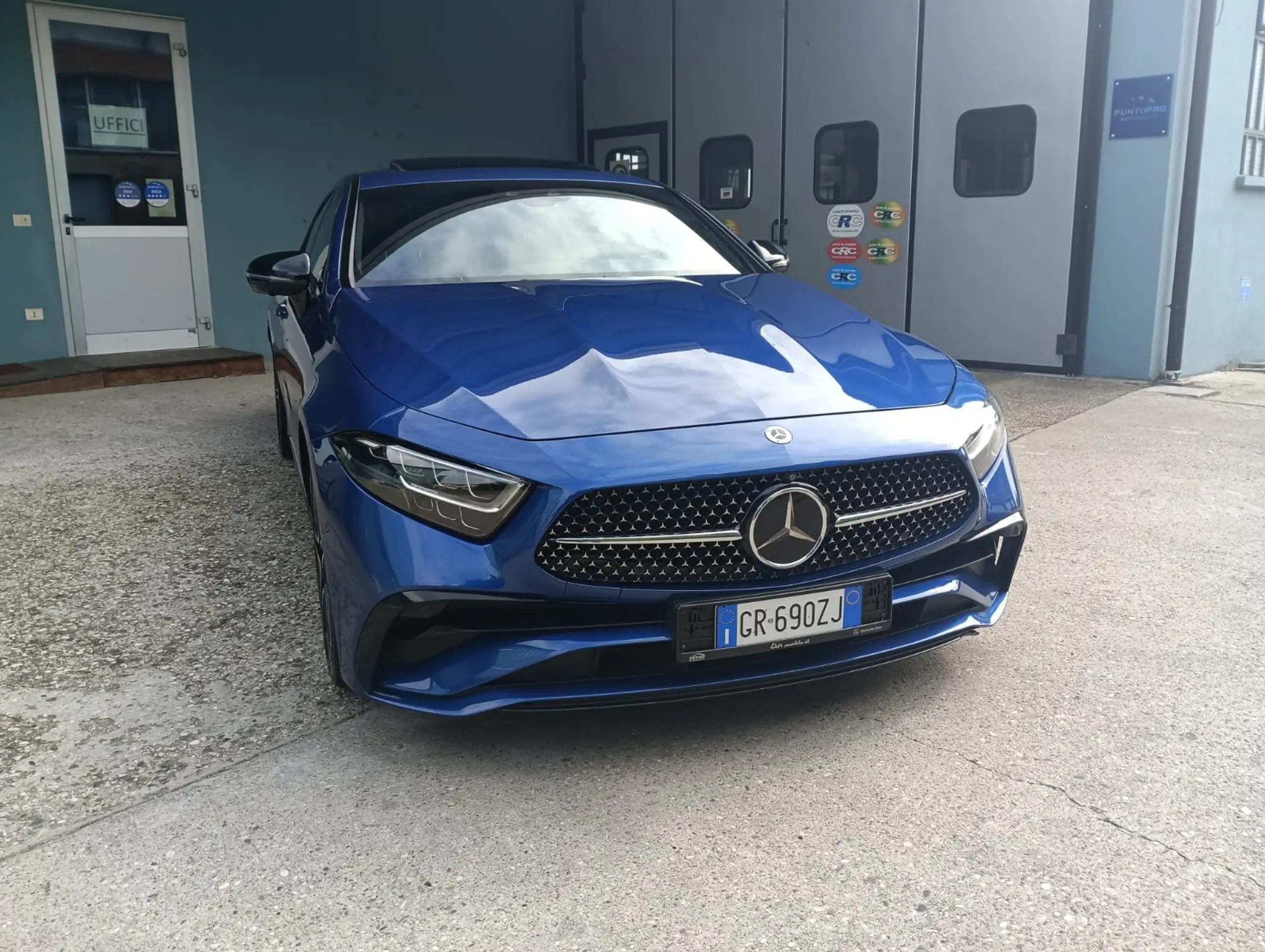 Mercedes-Benz - CLS 300