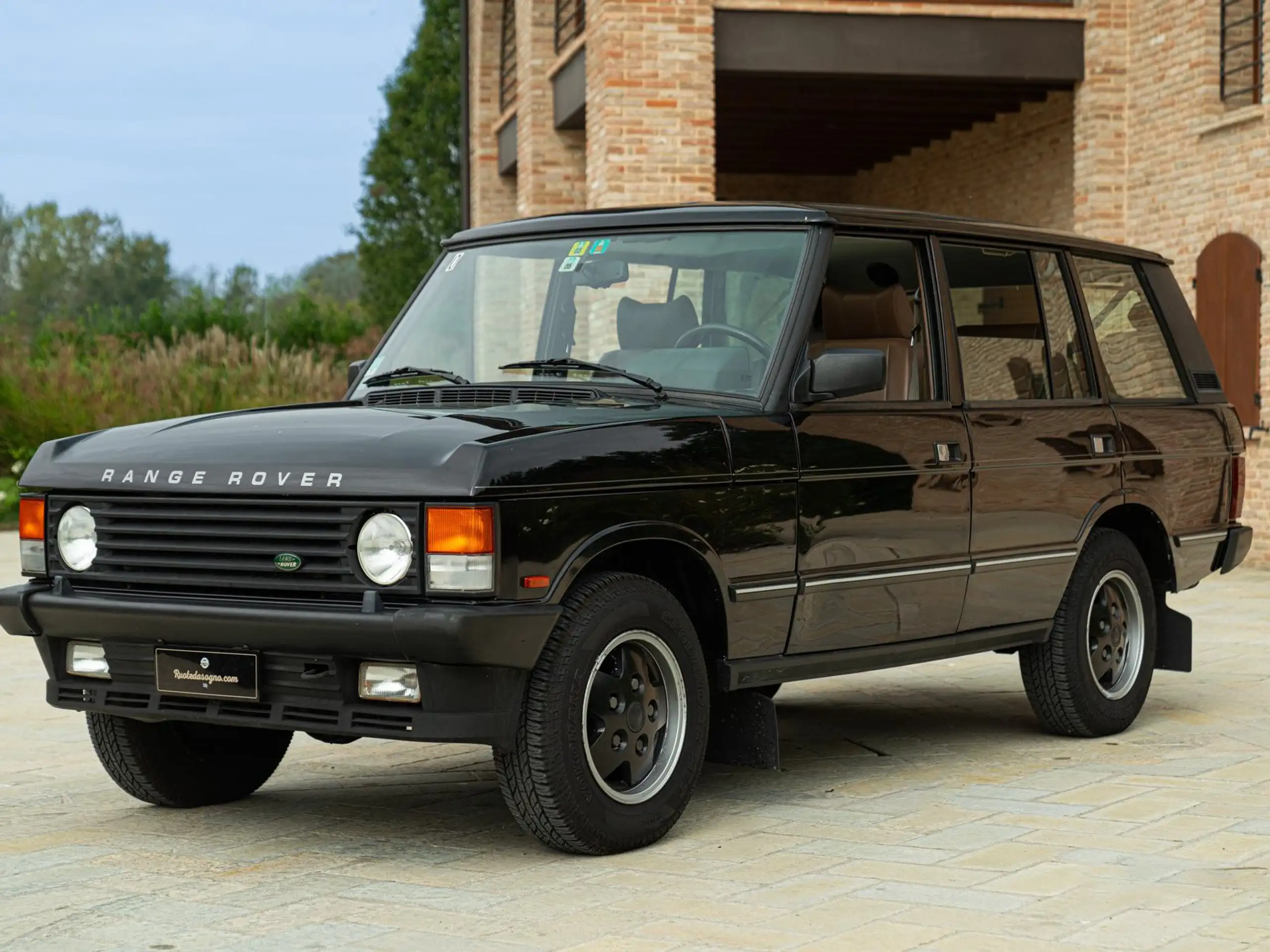 Land Rover - Range Rover