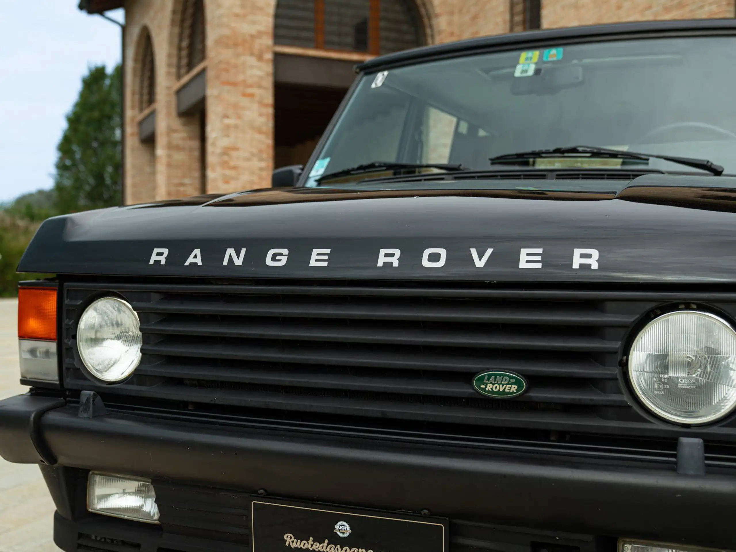 Land Rover - Range Rover