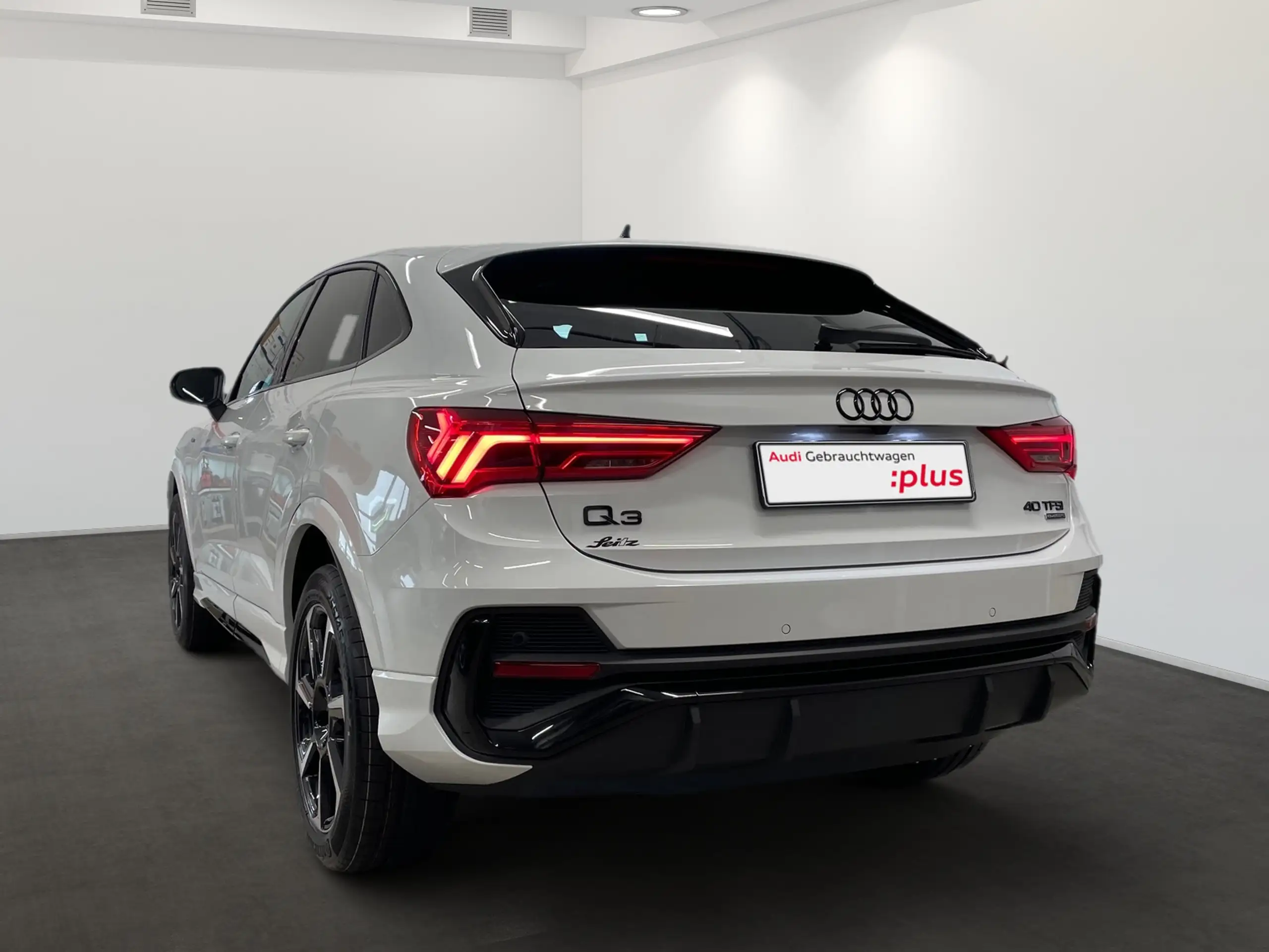 Audi - Q3