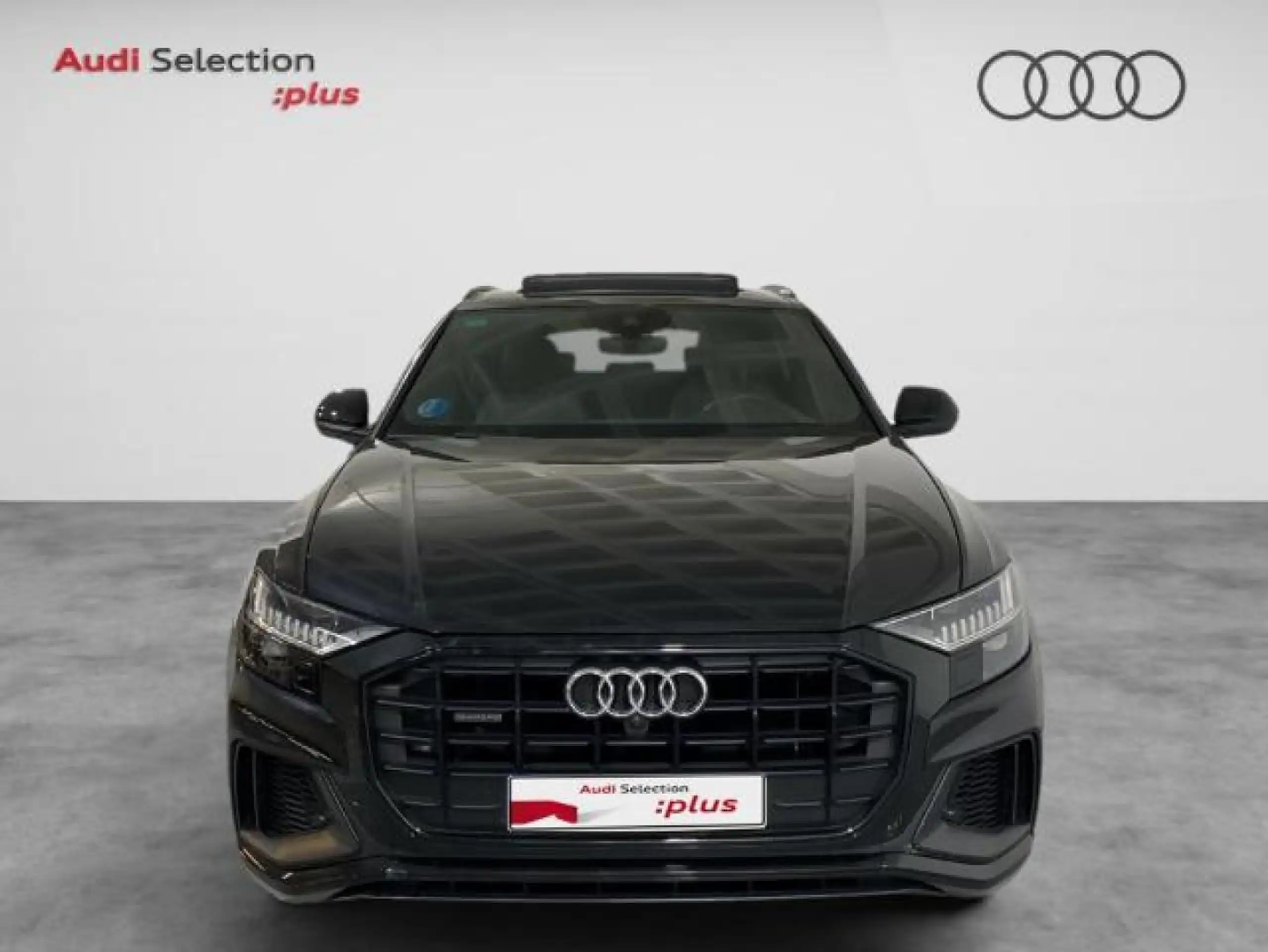 Audi - Q8