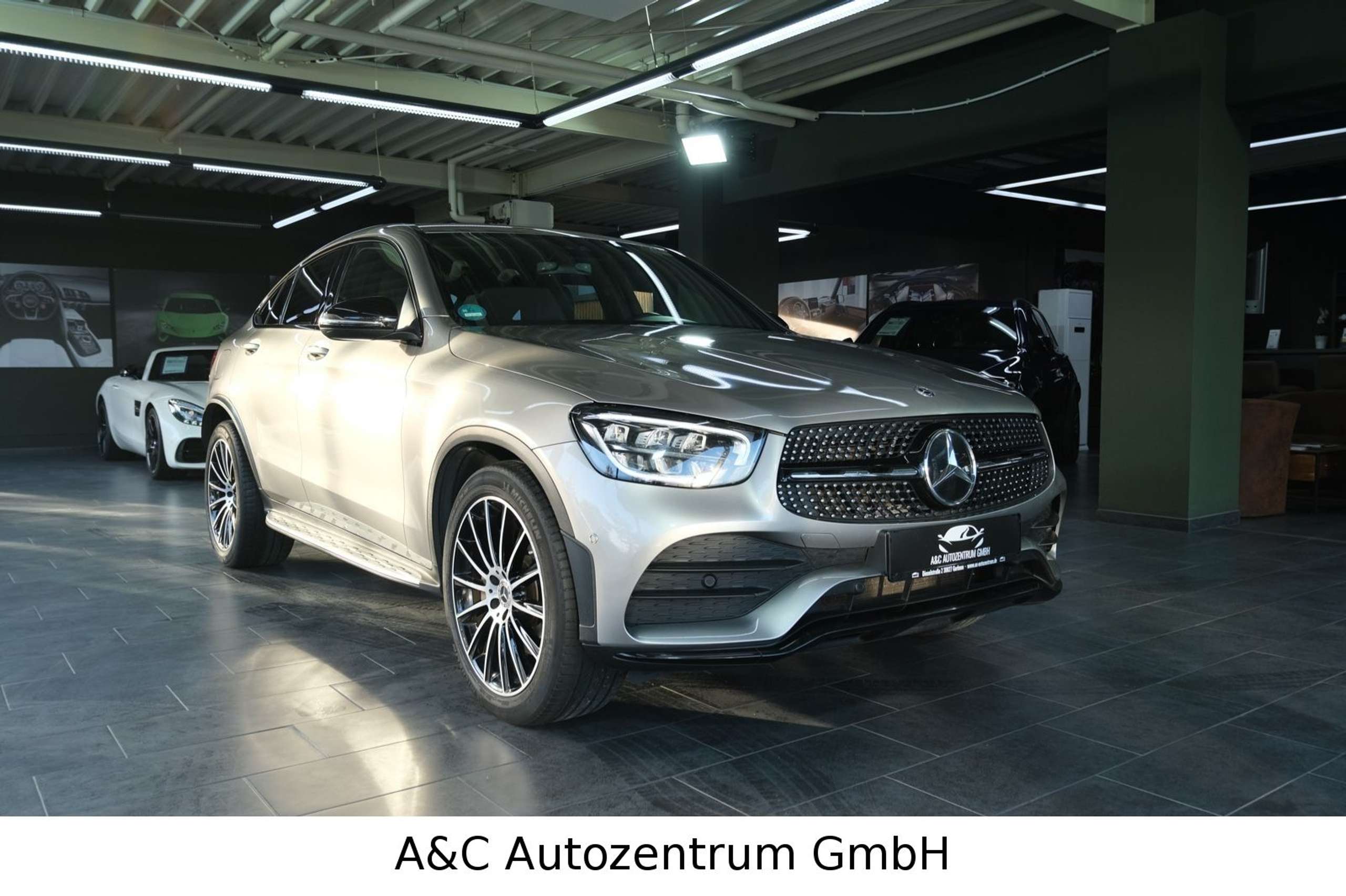 Mercedes-Benz - GLC 300