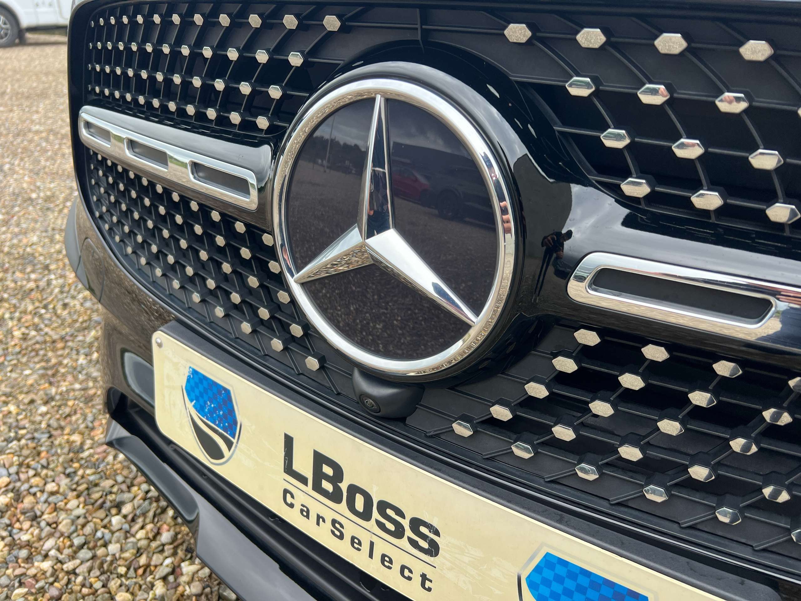 Mercedes-Benz - GLB 200