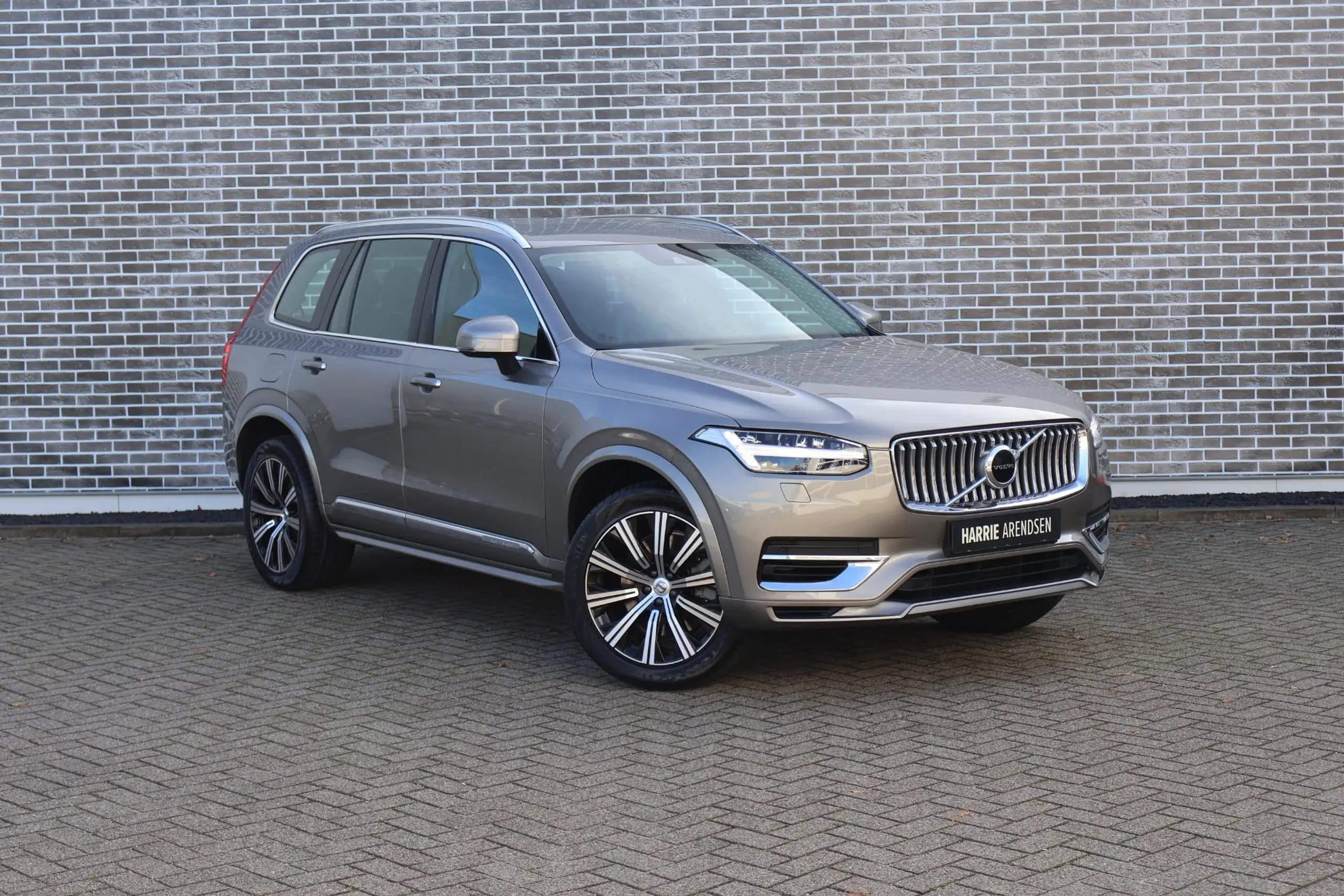 Volvo - XC90