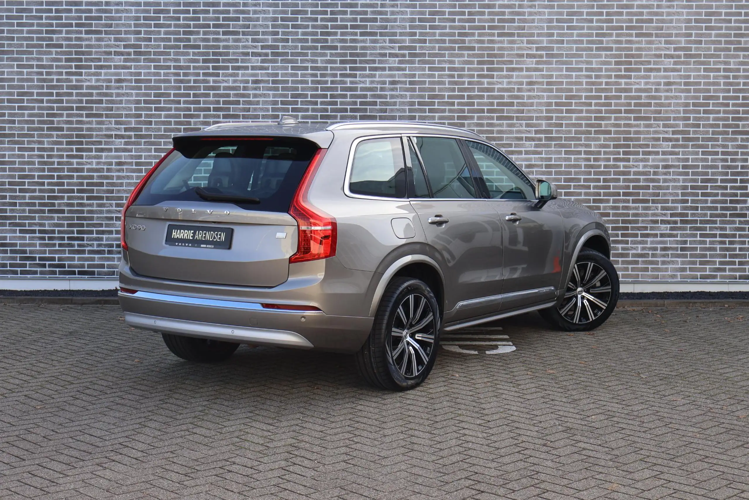 Volvo - XC90