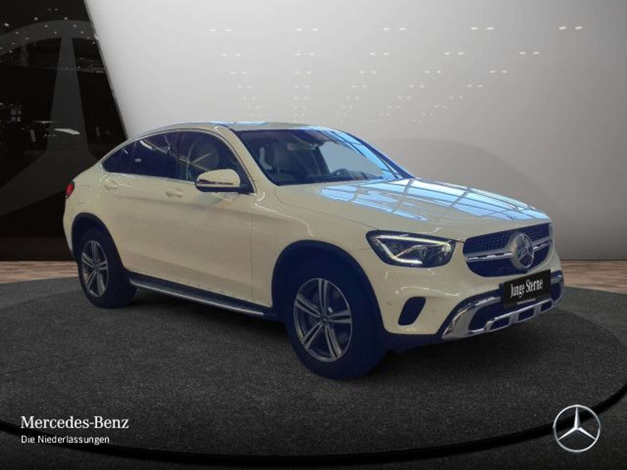 Mercedes-Benz - GLC 200