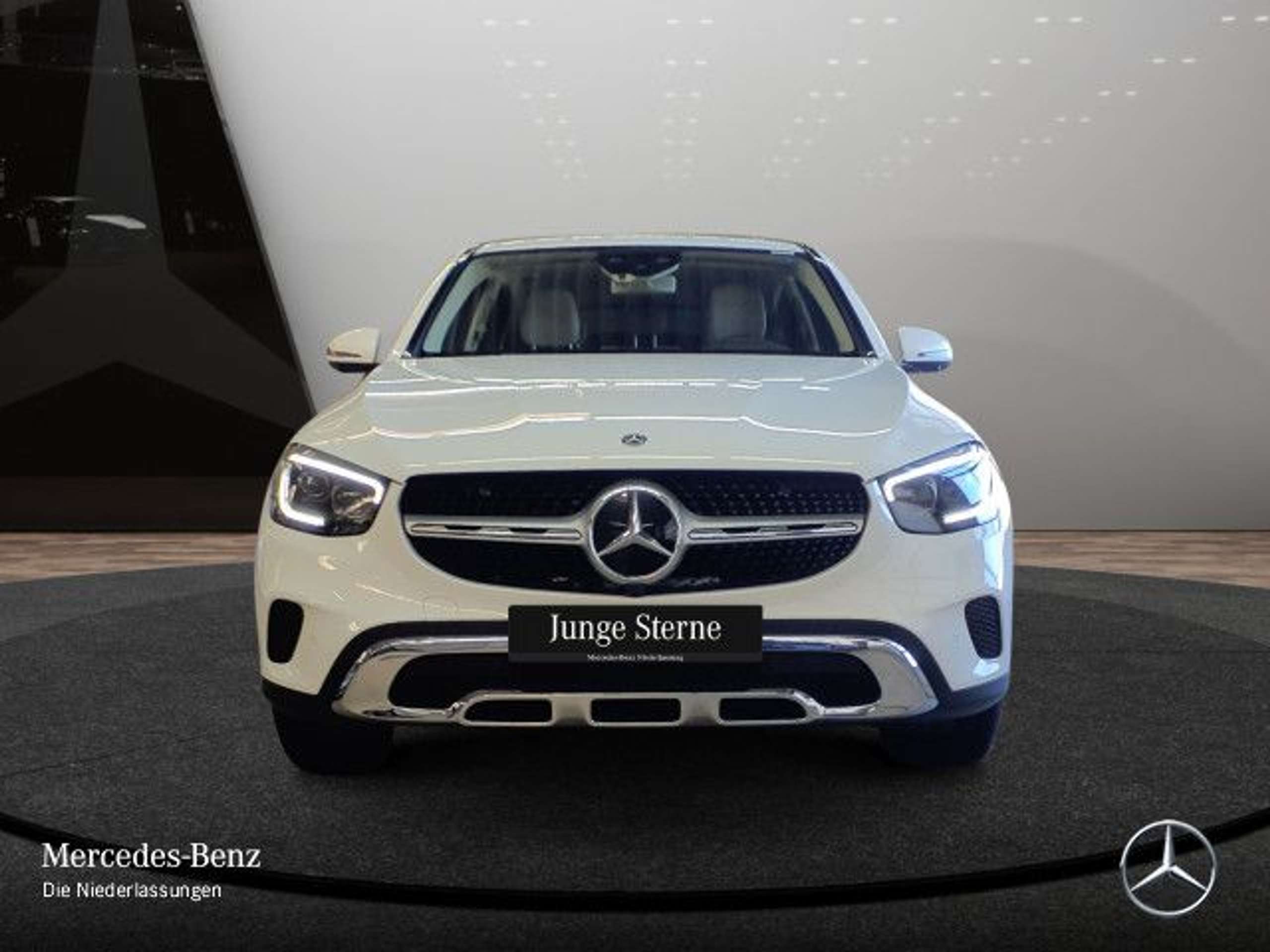 Mercedes-Benz - GLC 200