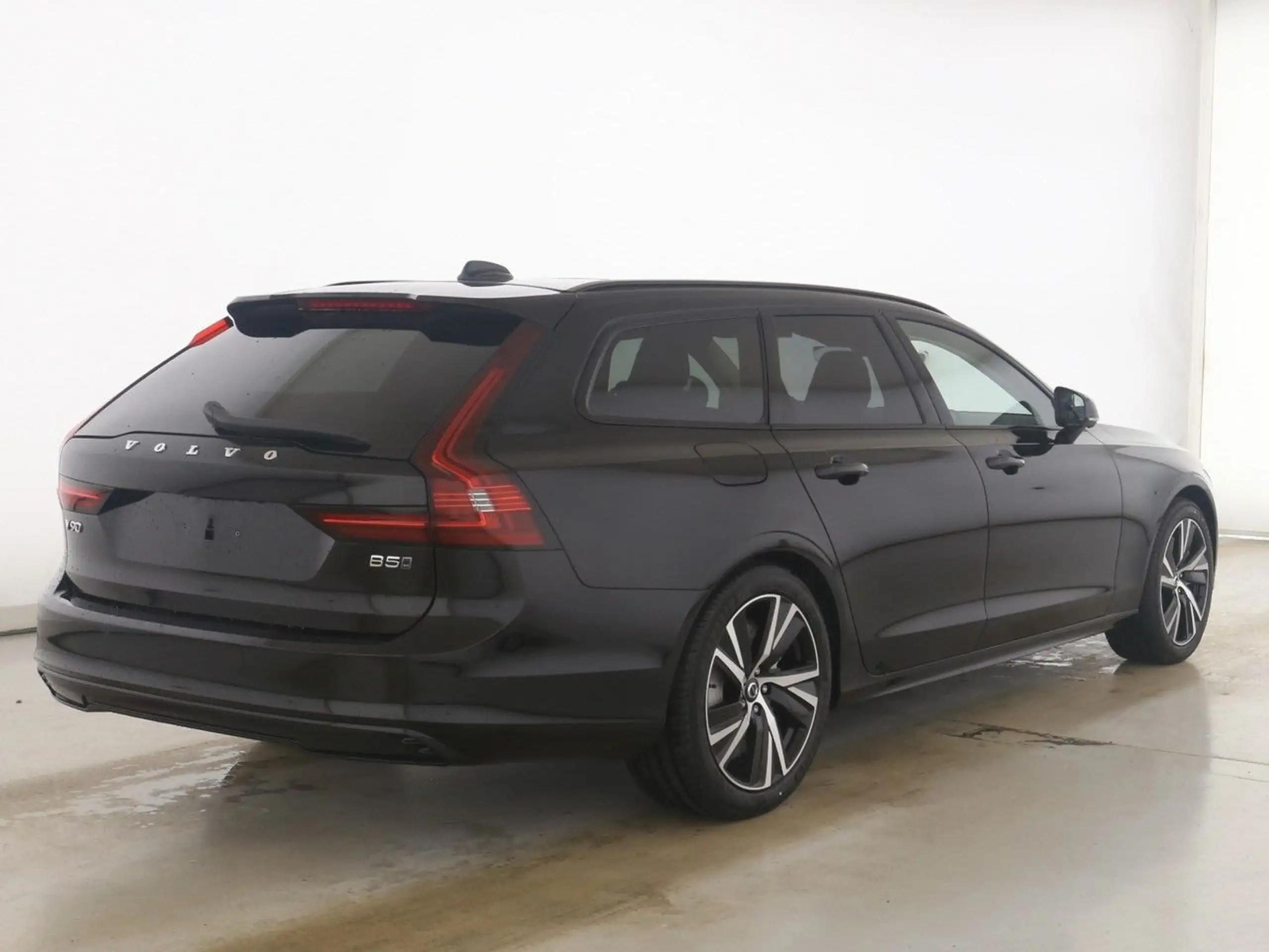 Volvo - V90