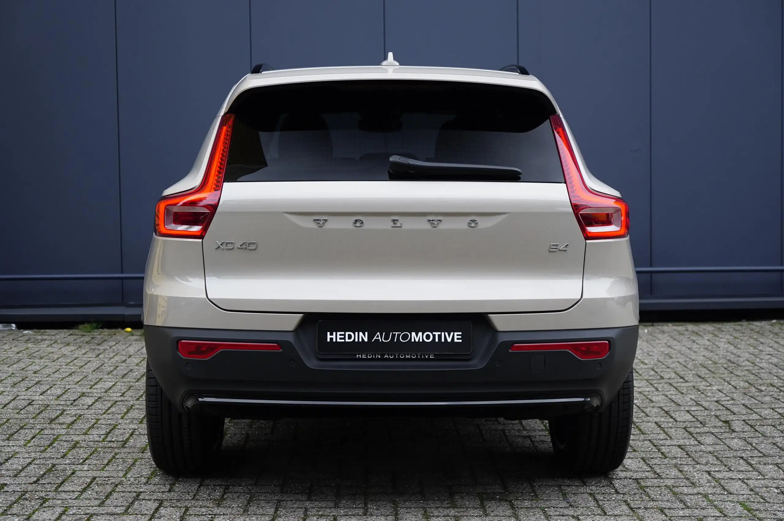 Volvo - XC40