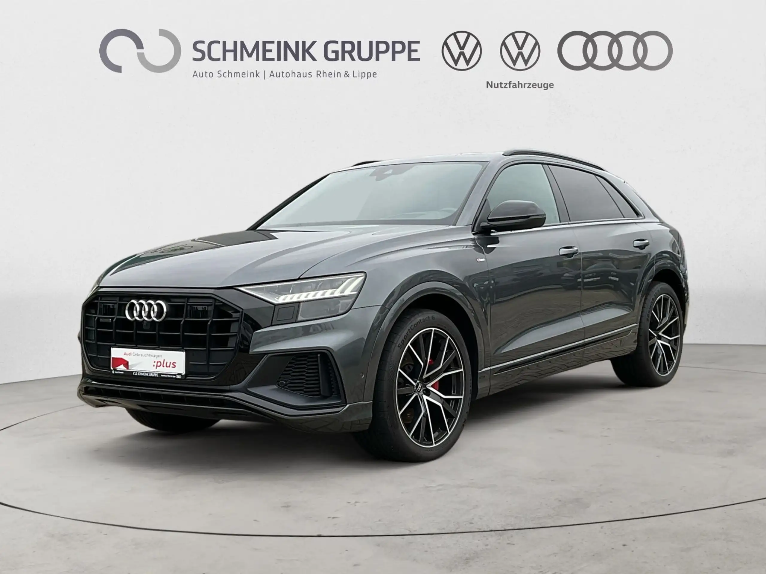 Audi - Q8