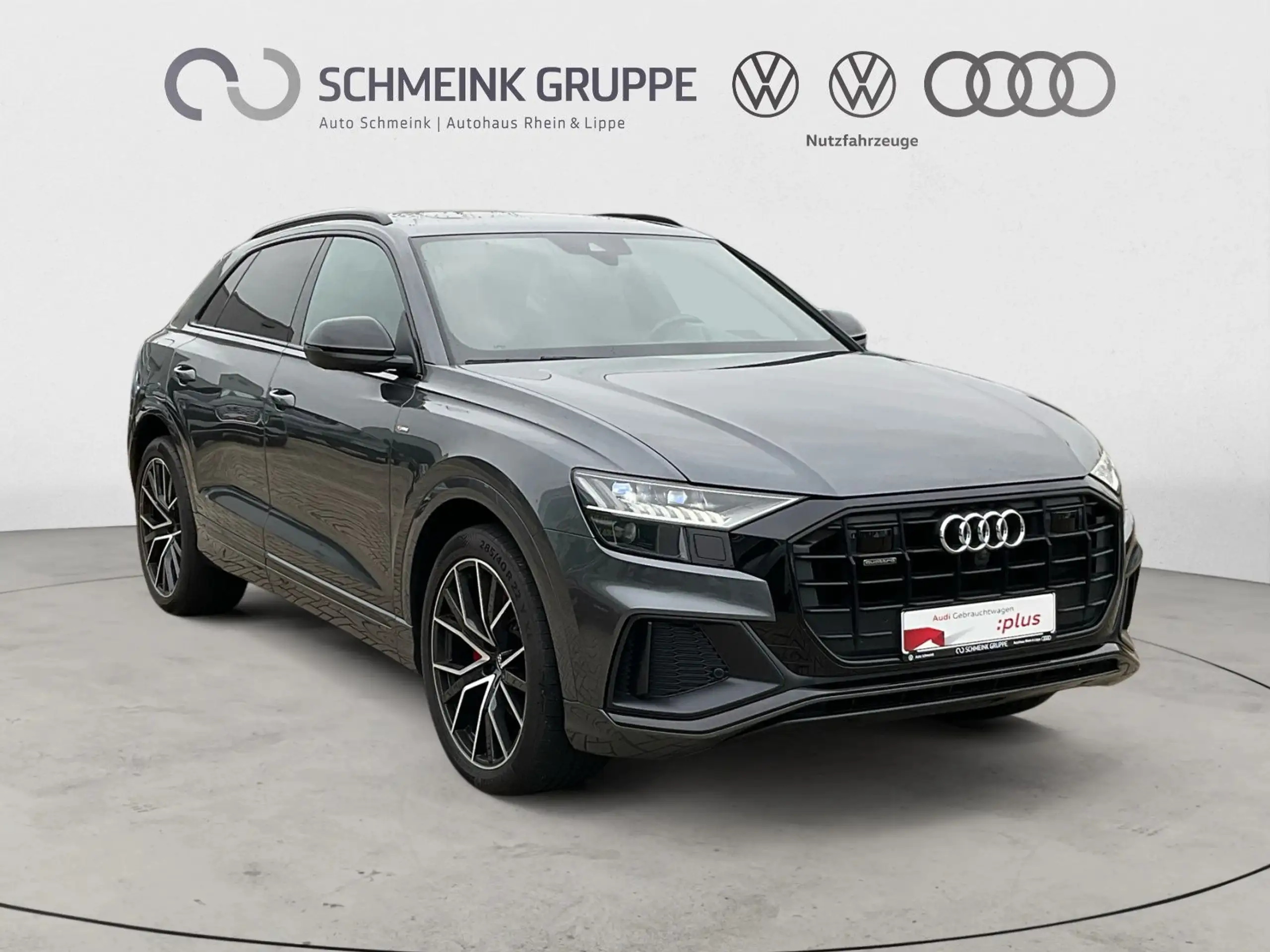 Audi - Q8