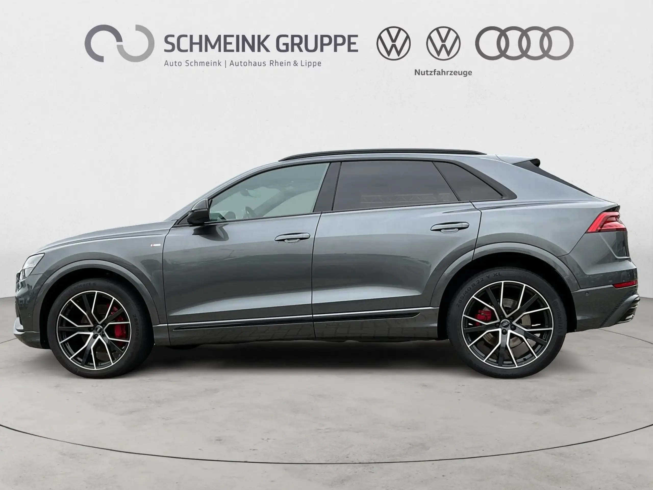 Audi - Q8