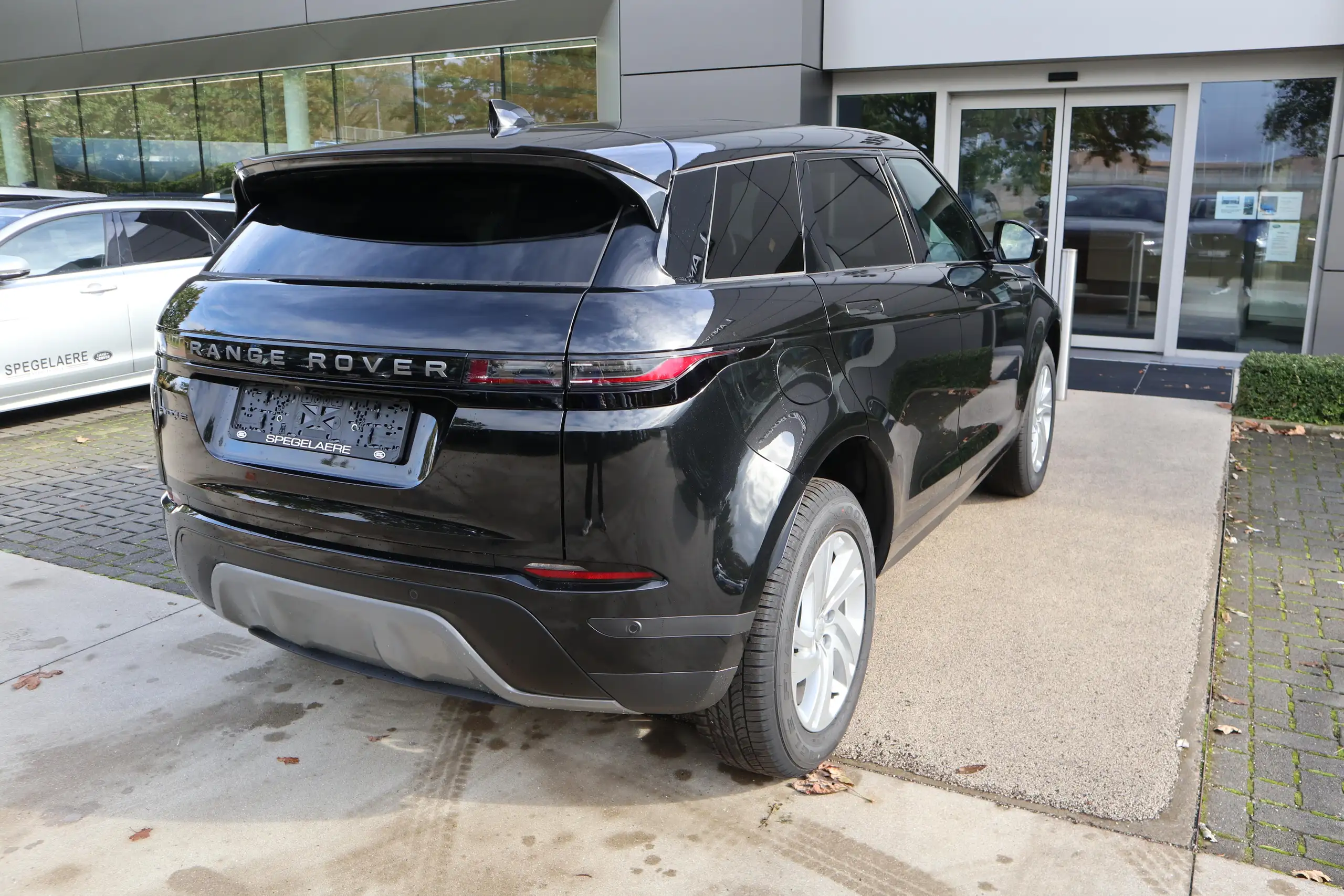 Land Rover - Range Rover Evoque