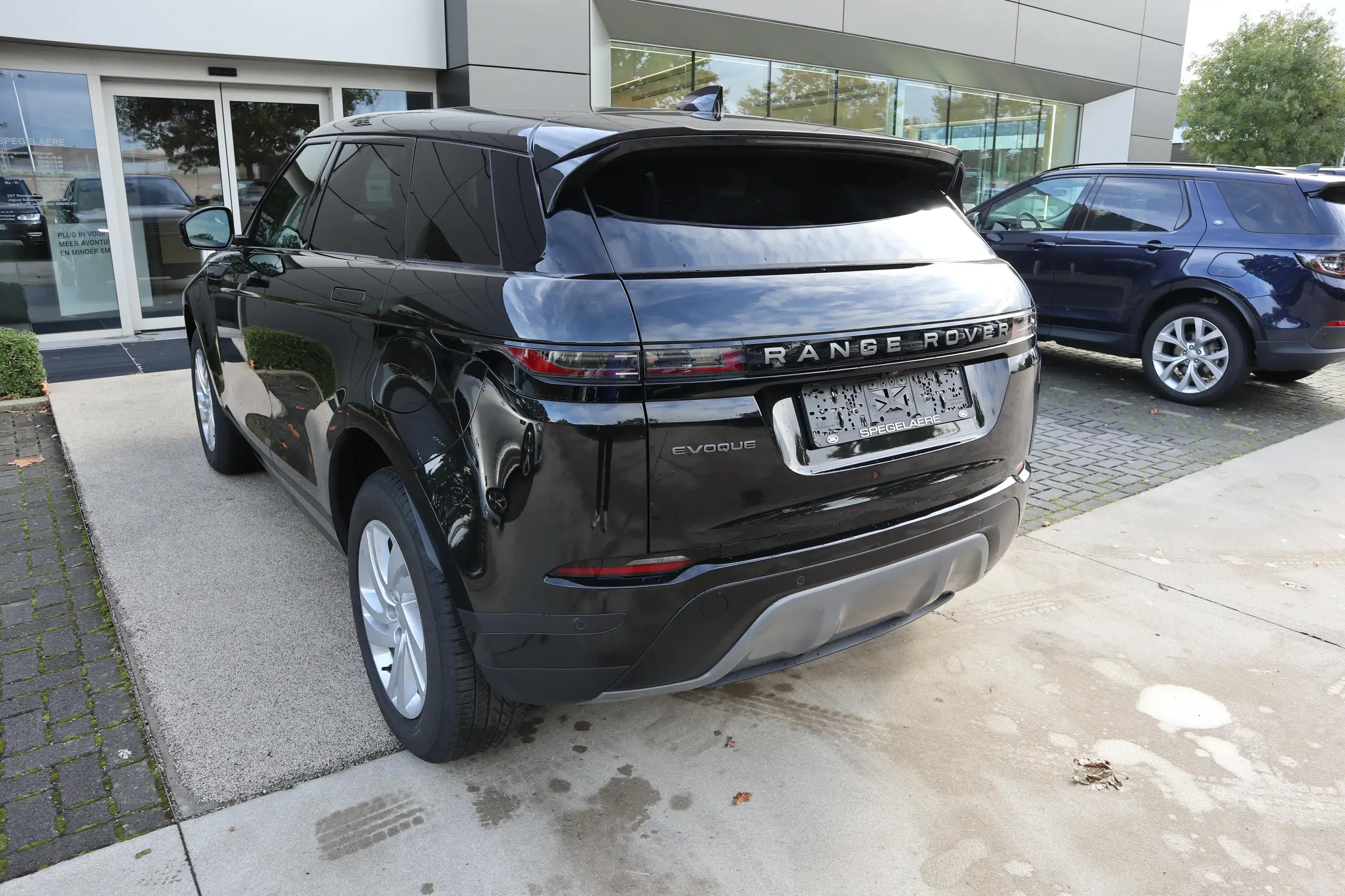 Land Rover - Range Rover Evoque