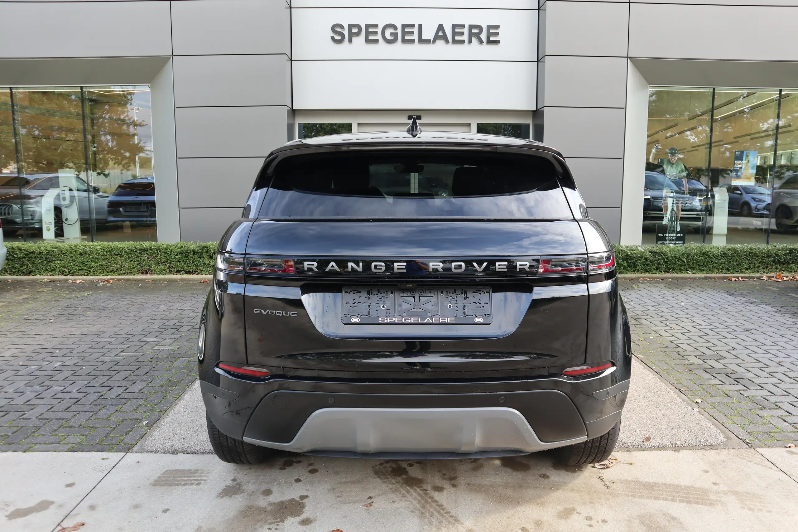 Land Rover - Range Rover Evoque