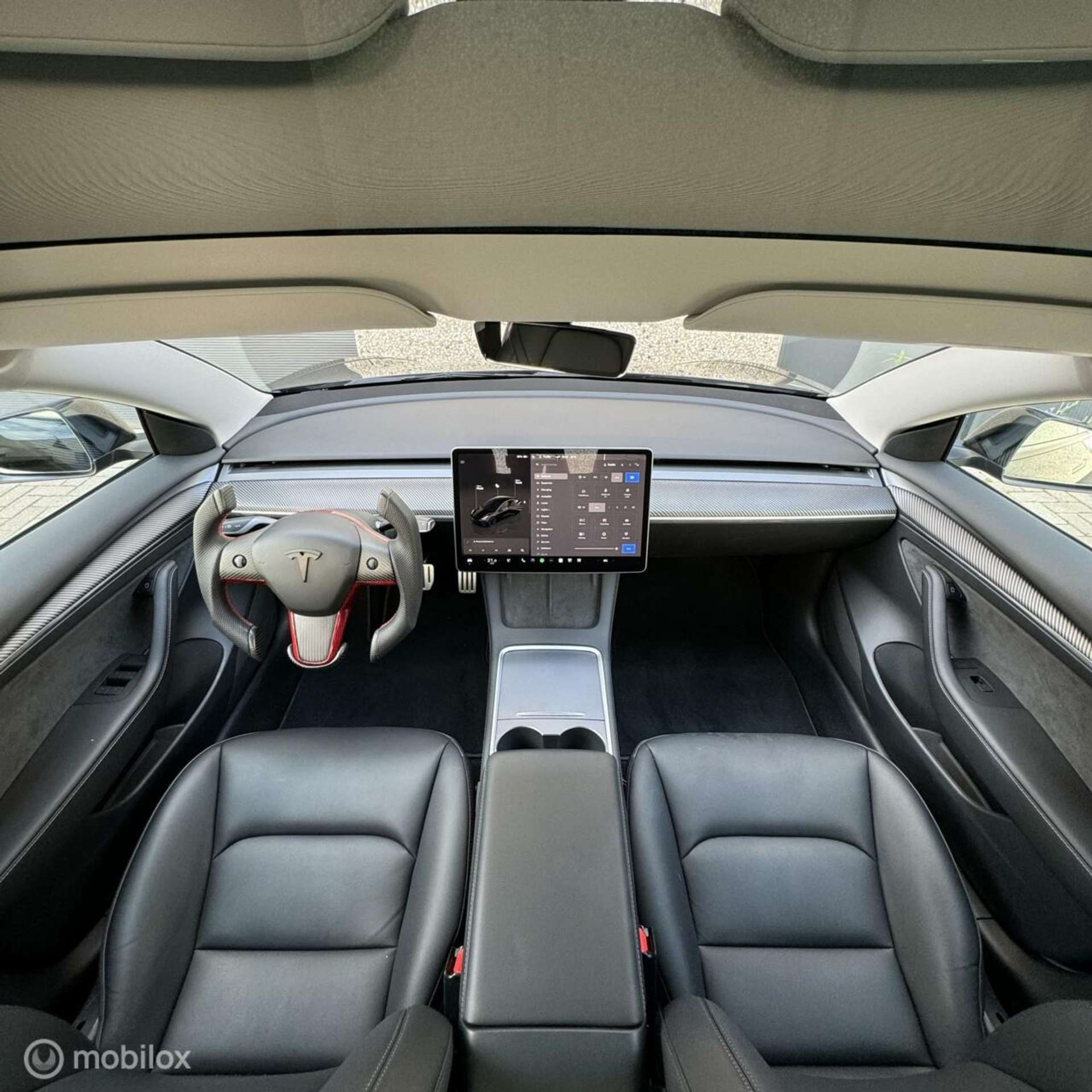 Tesla - Model 3