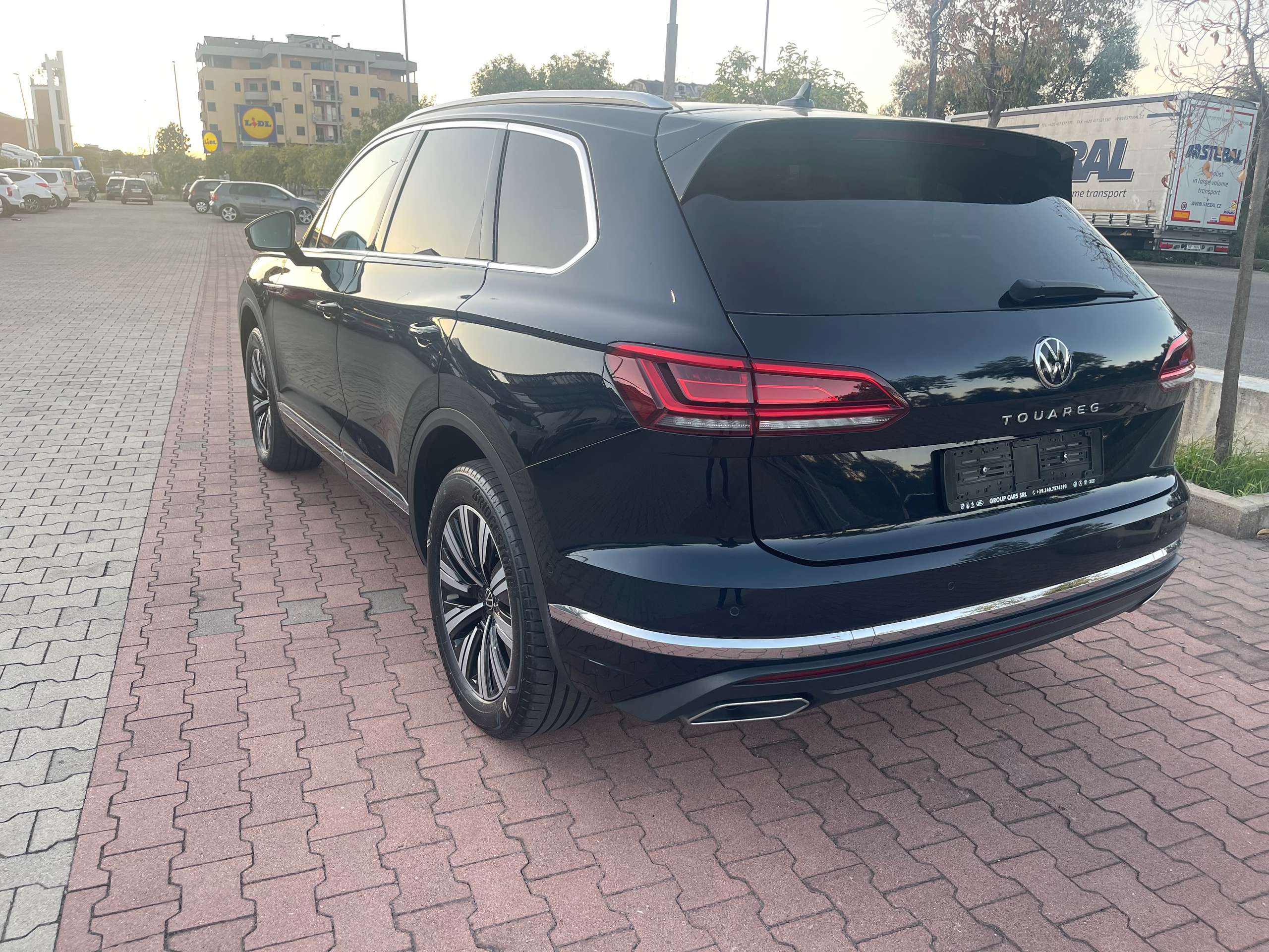 Volkswagen - Touareg