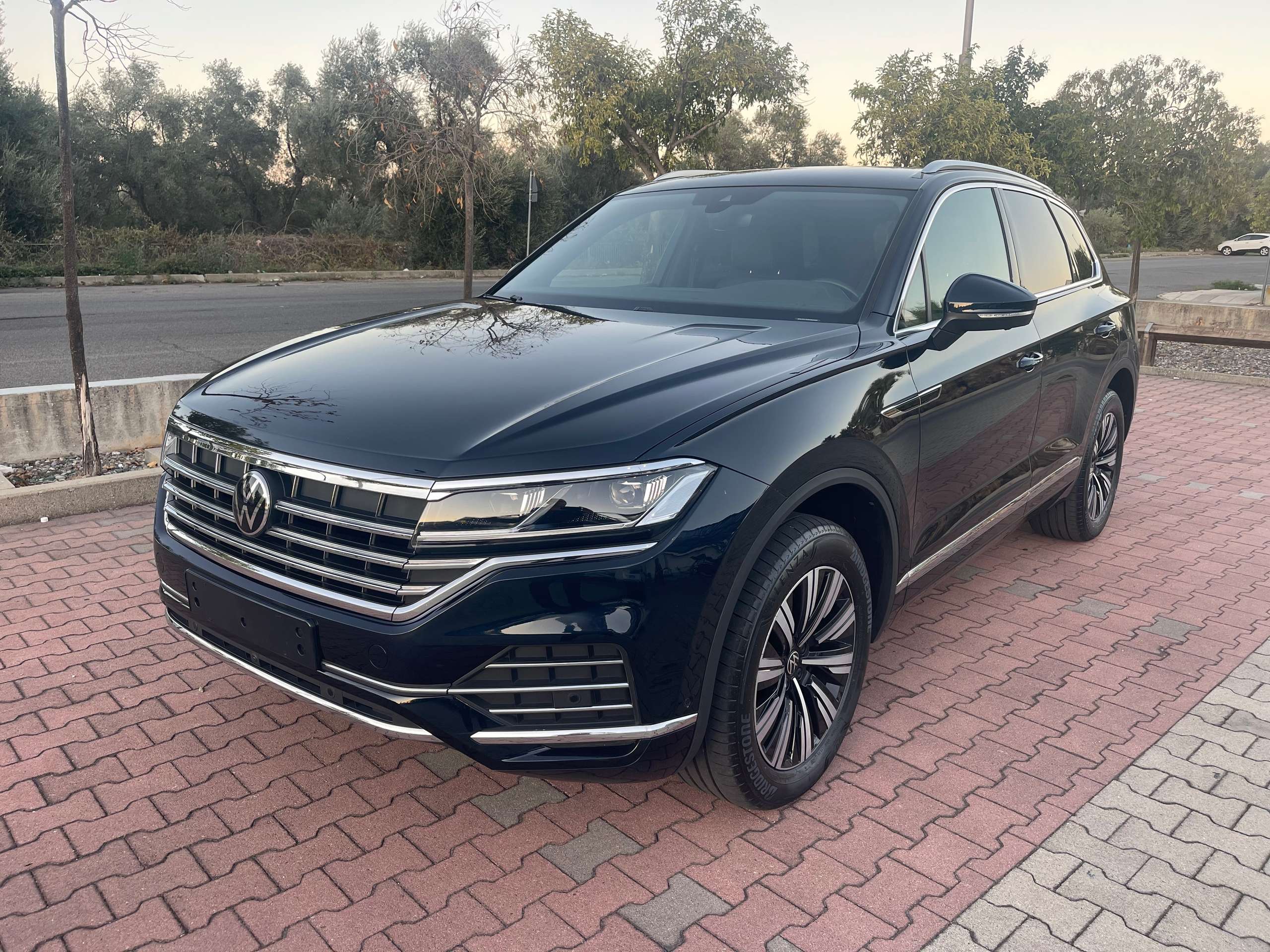 Volkswagen - Touareg