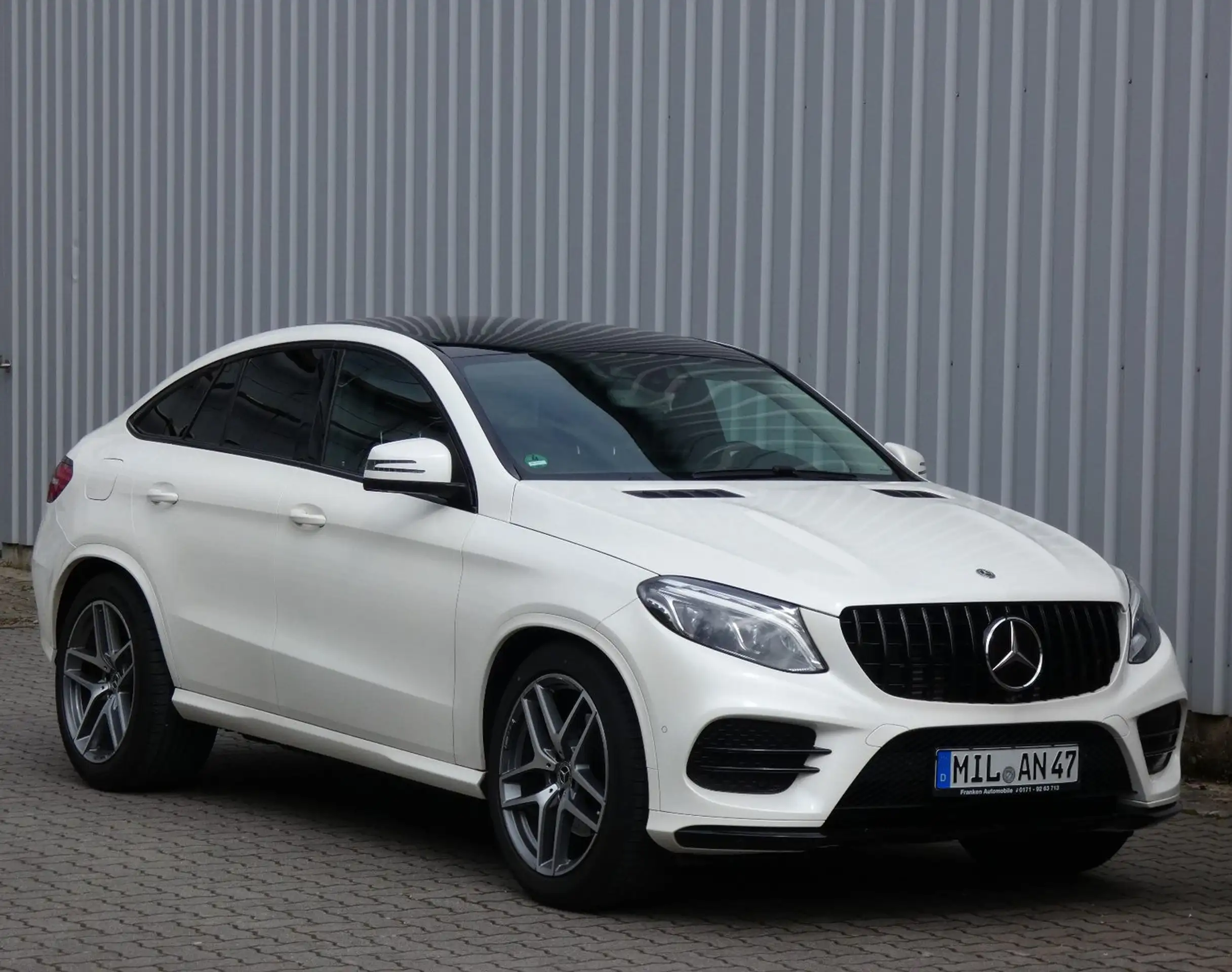 Mercedes-Benz - GLE 350