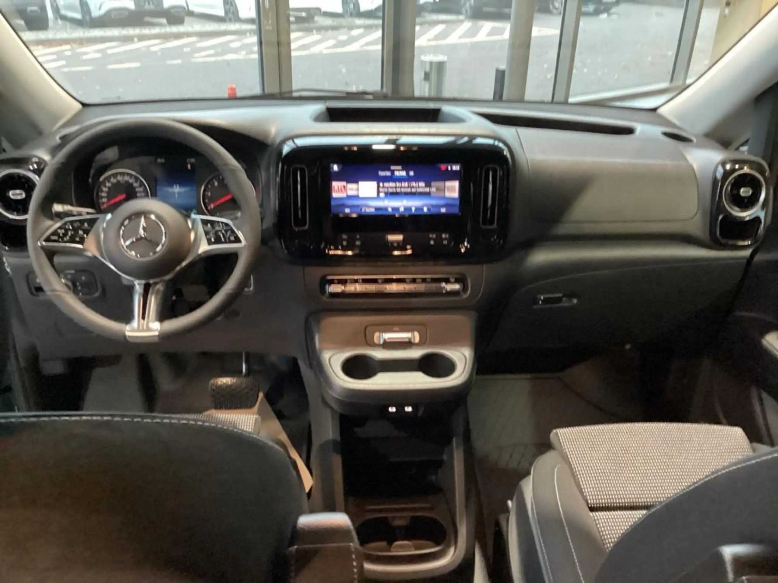 Mercedes-Benz - Vito