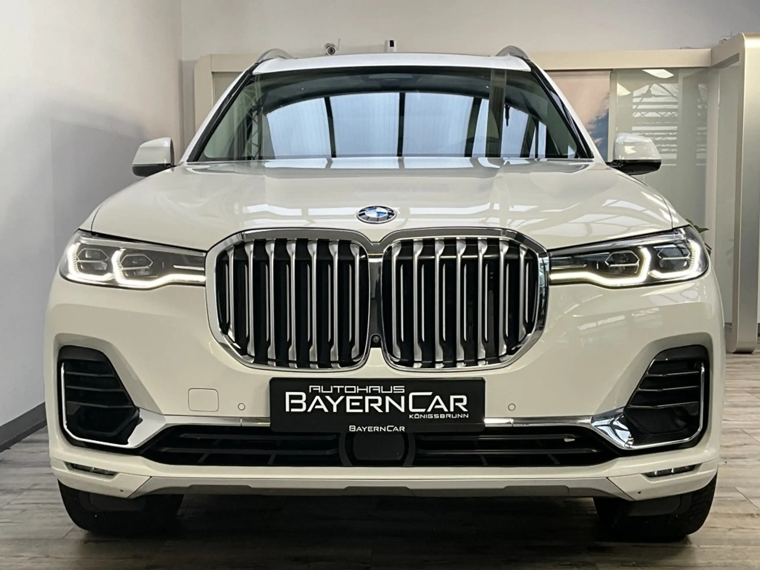 BMW - X7