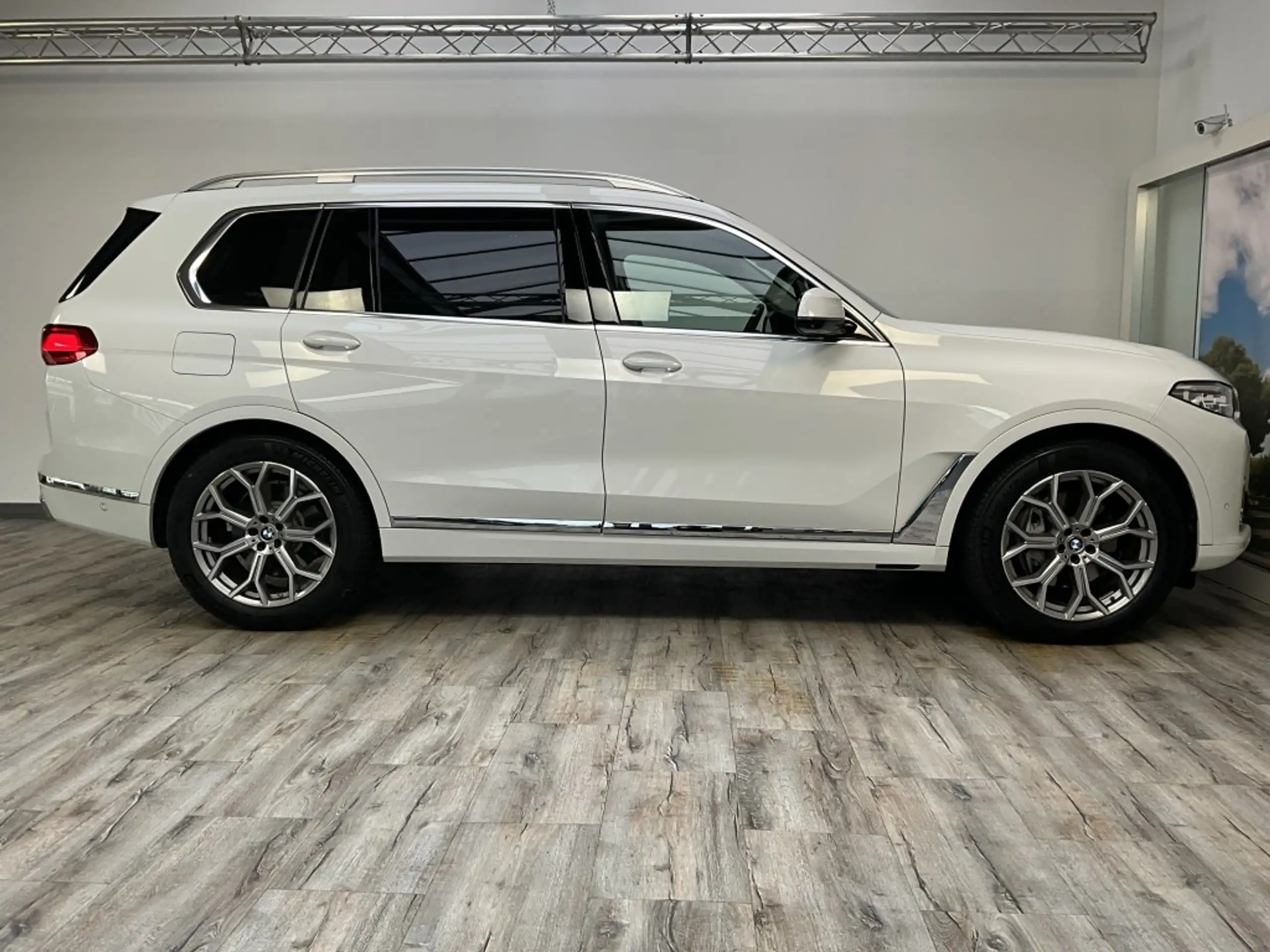 BMW - X7