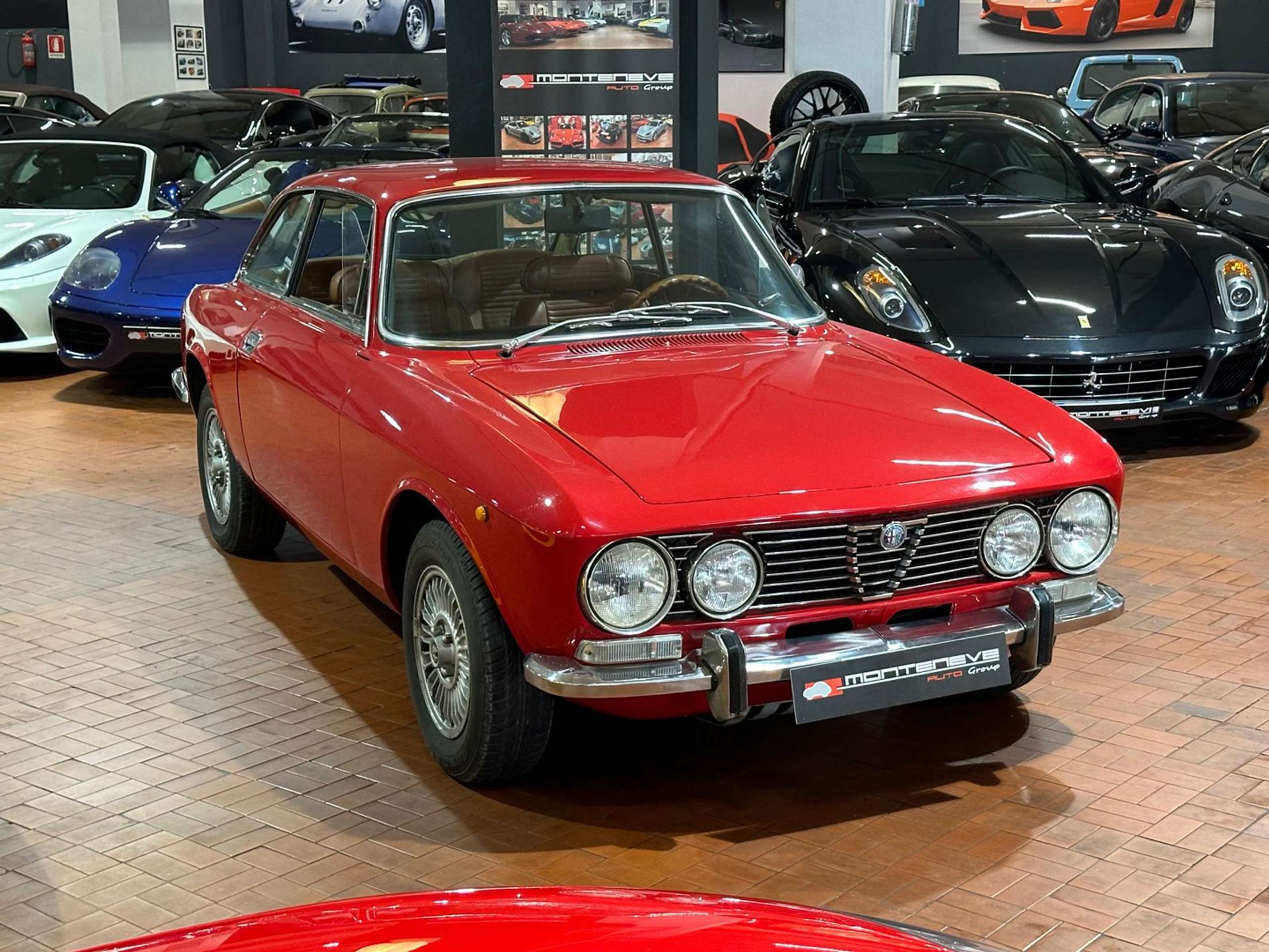 Alfa Romeo - 2000