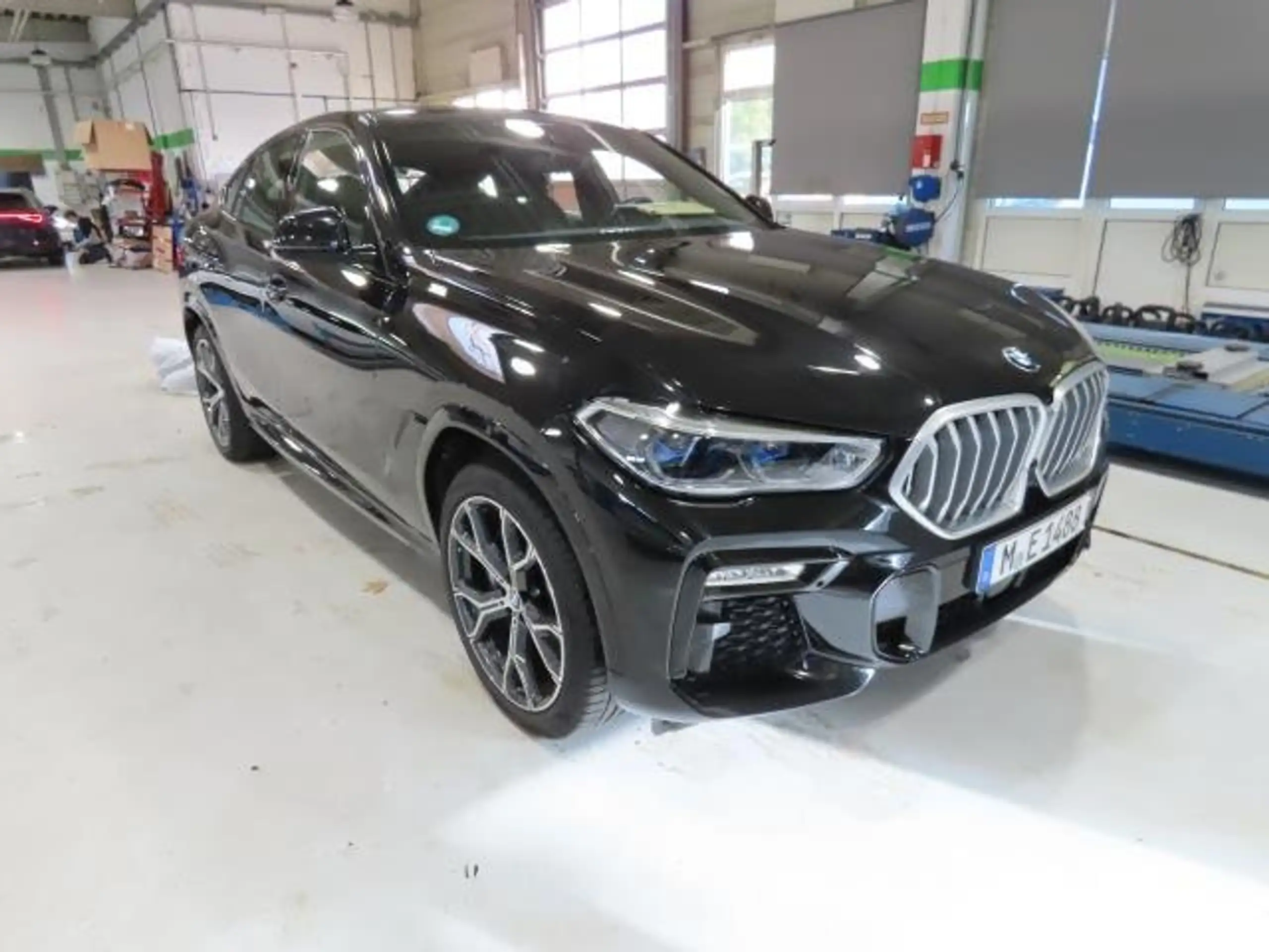 BMW - X6