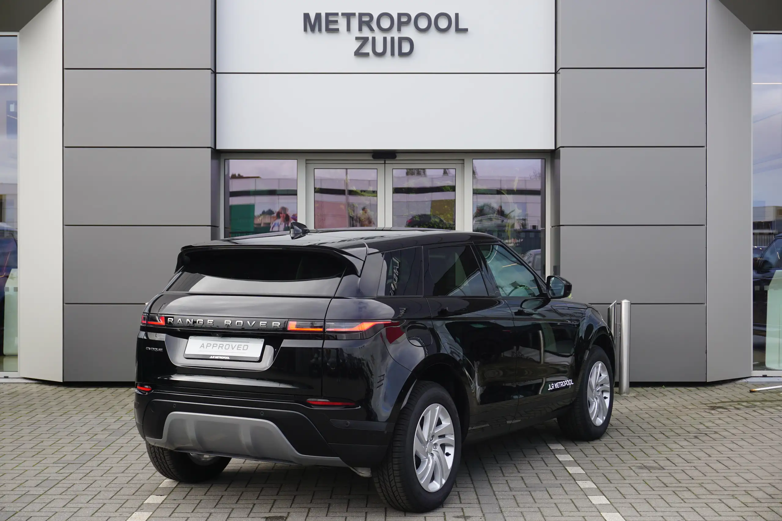 Land Rover - Range Rover Evoque